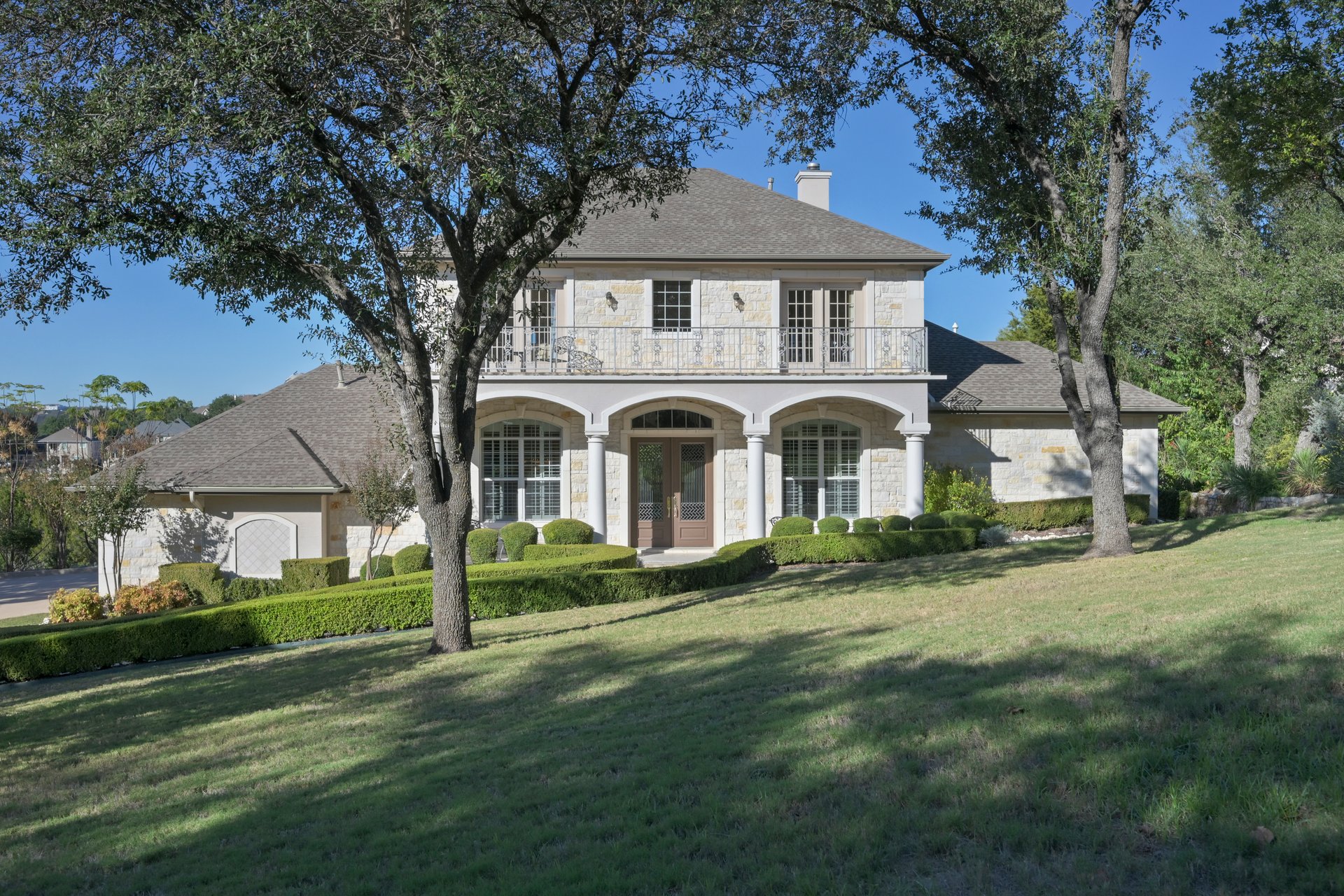 3322 Far View Drive