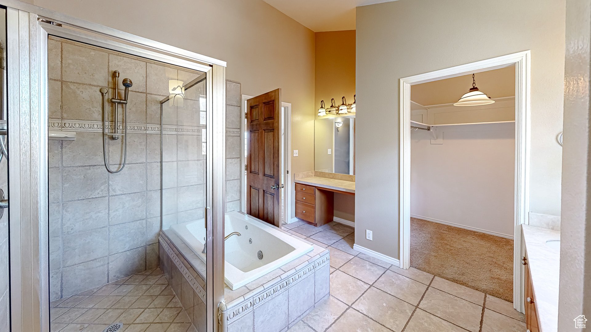 410 S Woodland Hills Dr