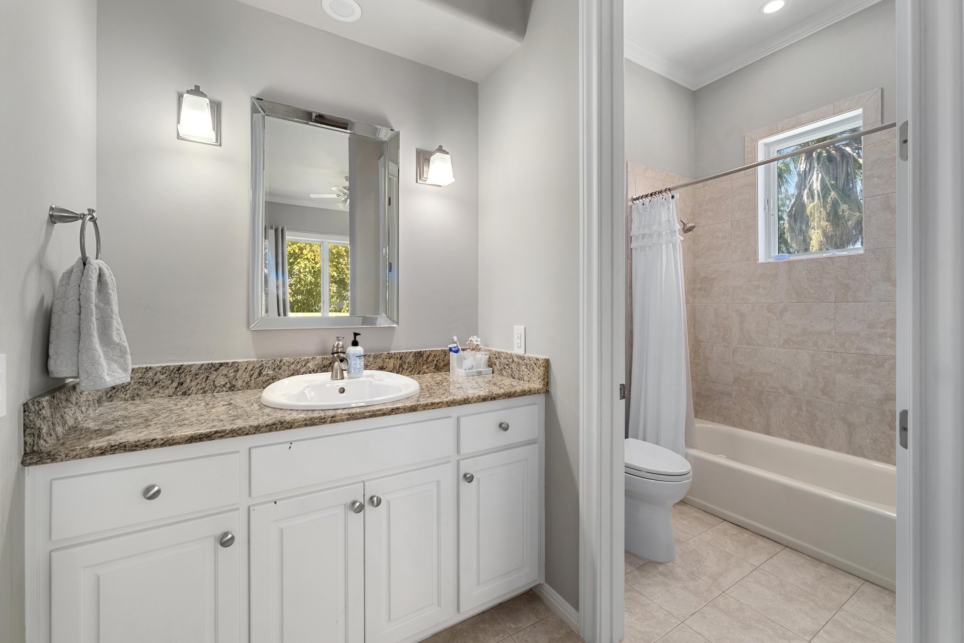 4516 Island Cove