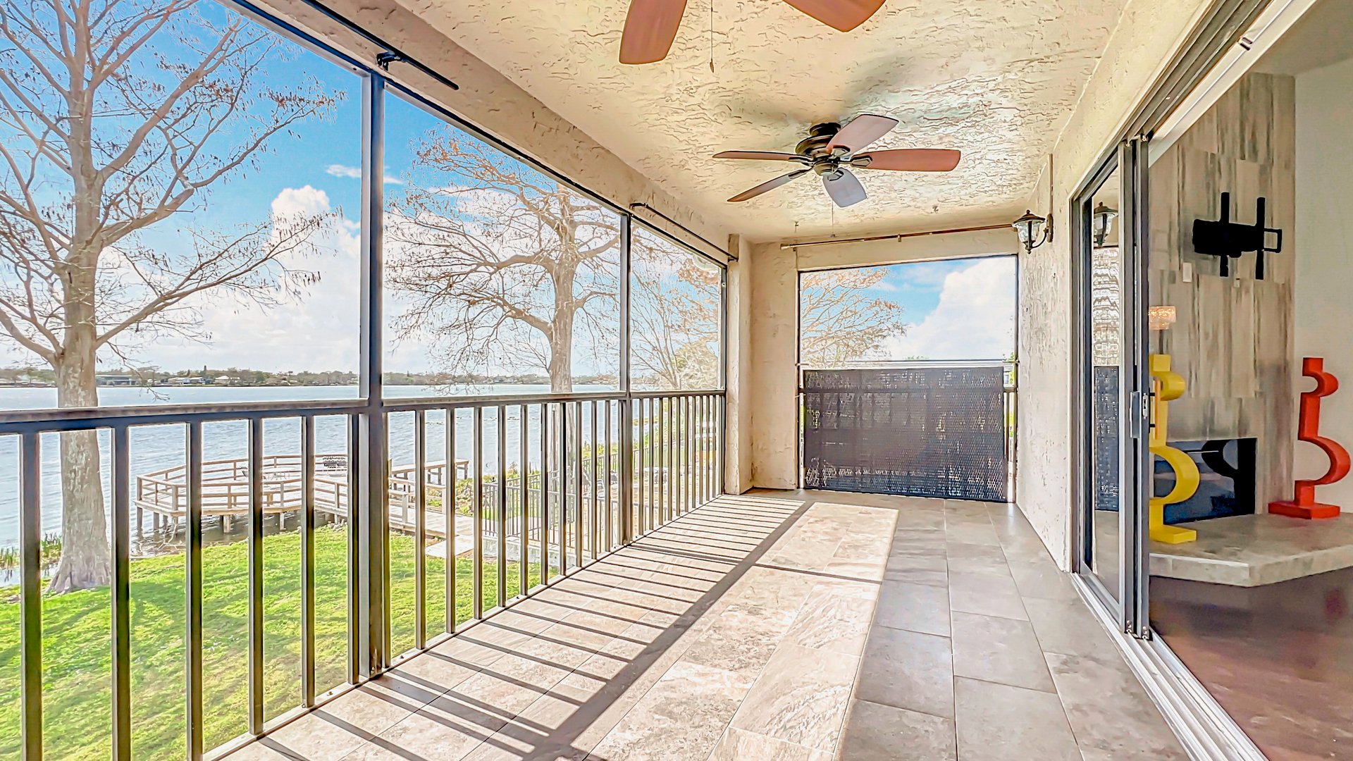 Luxury Lakefront Winter Park Condominium for Lease