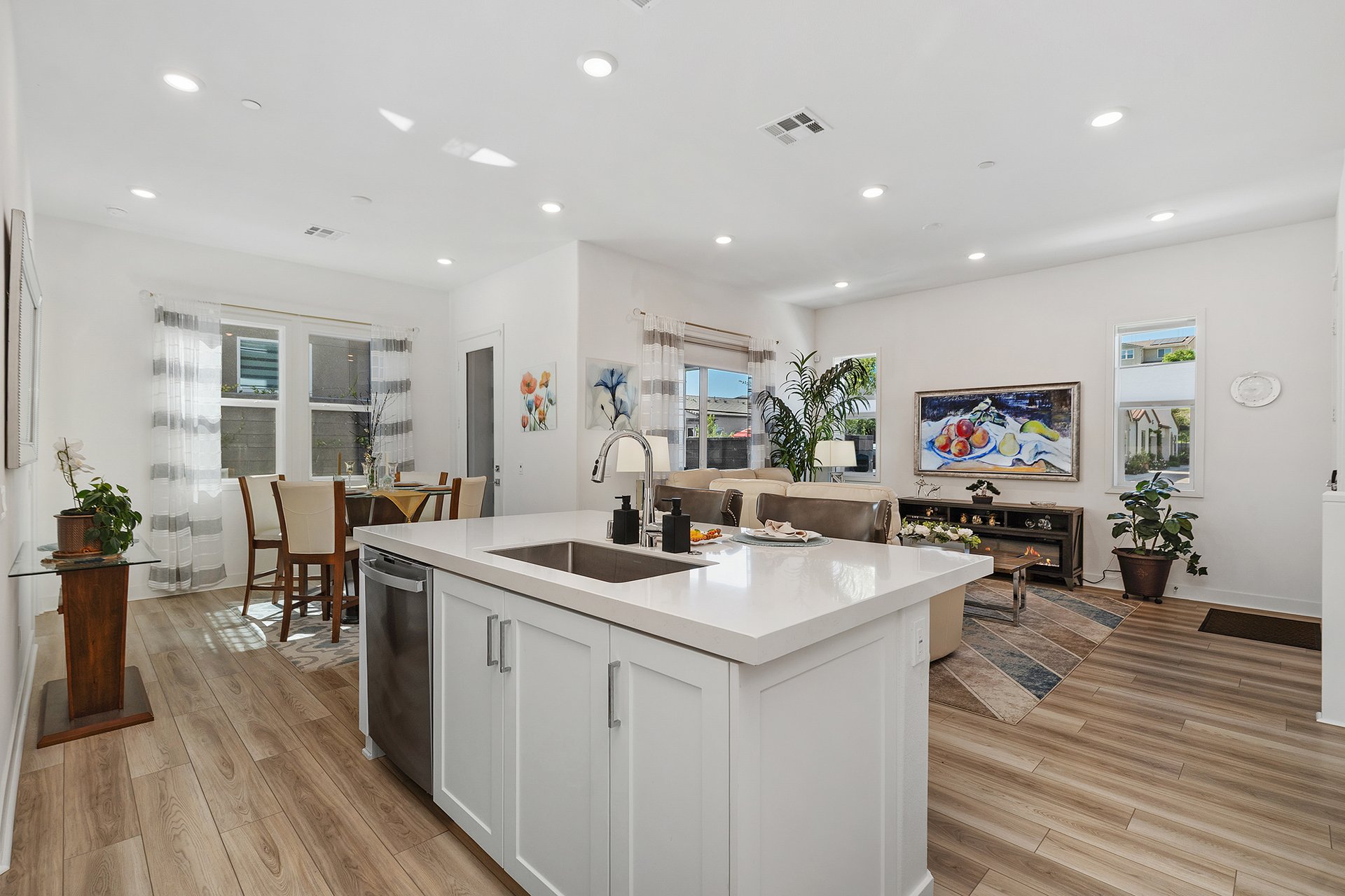 888 Sunrise Road