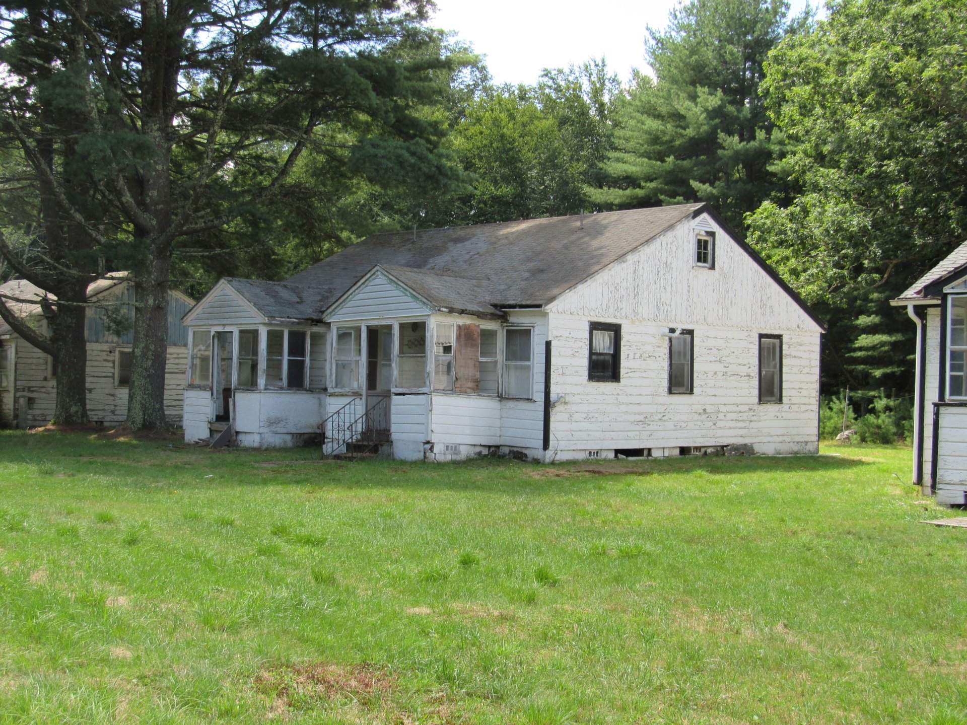 Closed Bungalow Colony