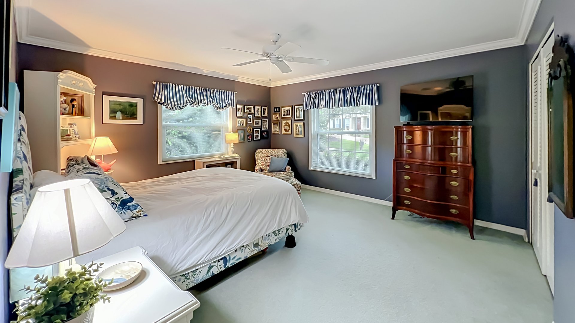 Winter Park Vias Traditonal 5-Bedroom Home near Racquet Club