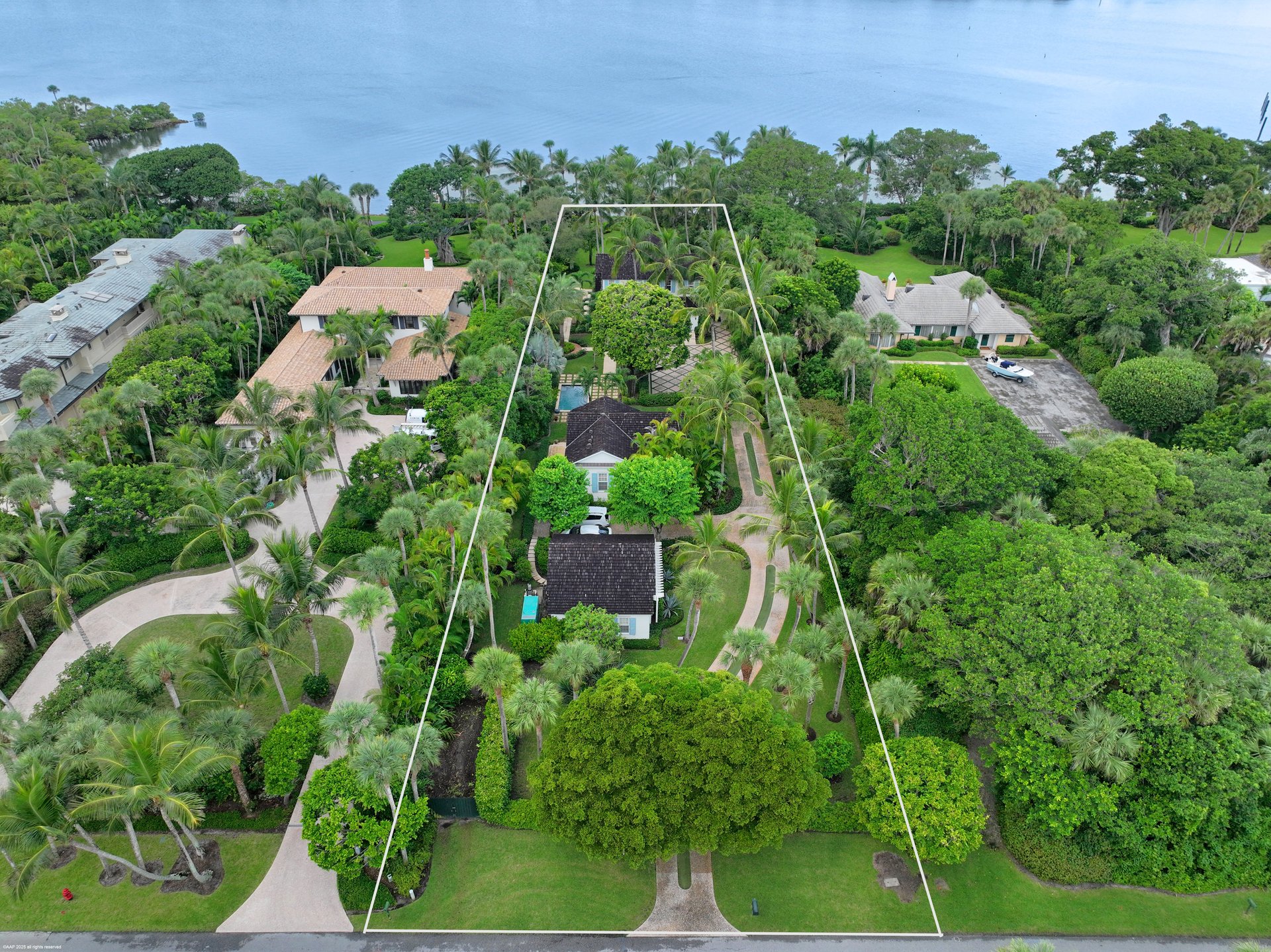 116 Gomez Rd