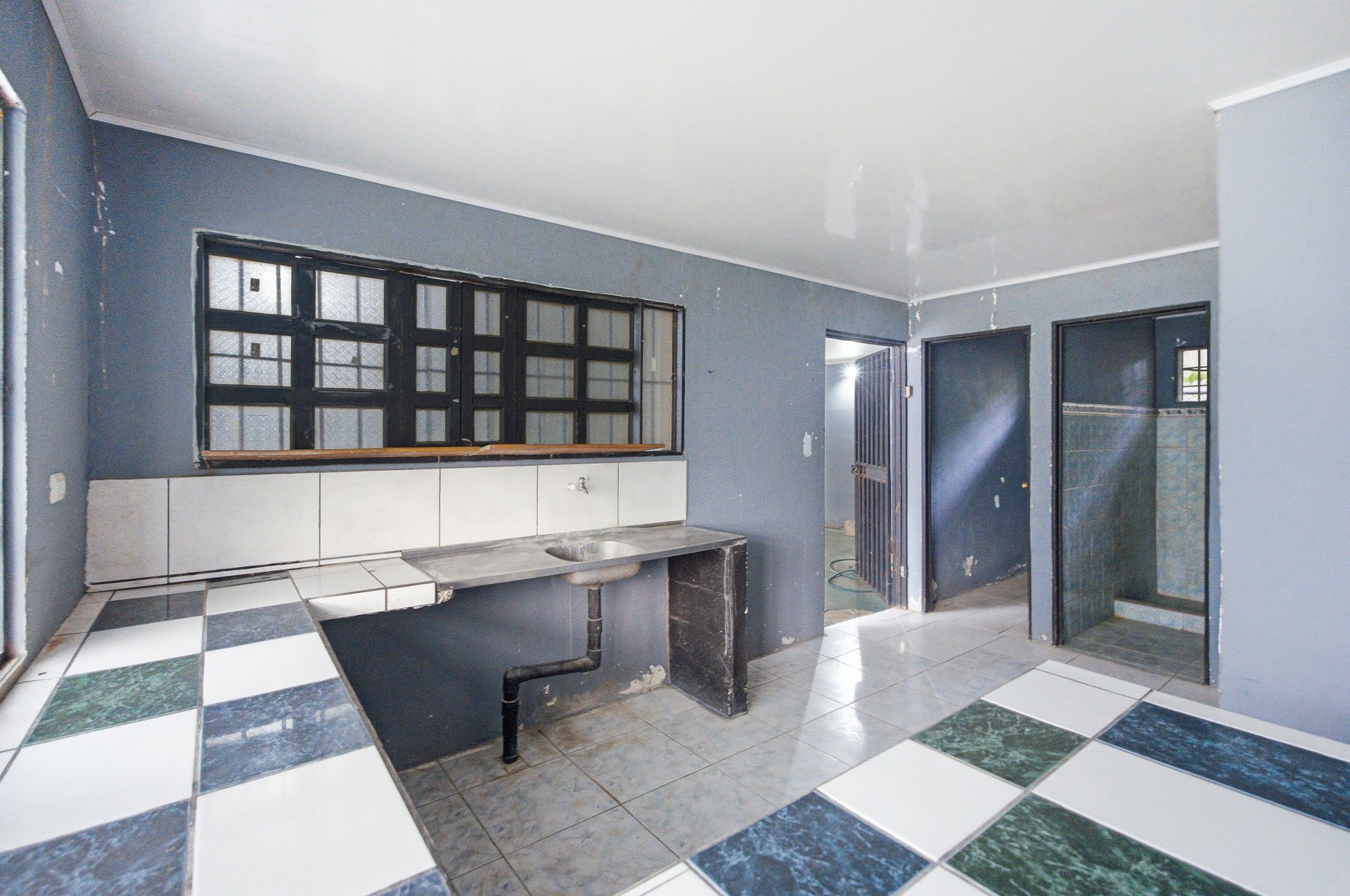 Potrero Fixer Upper | Fully Serviced 500 m² Lot