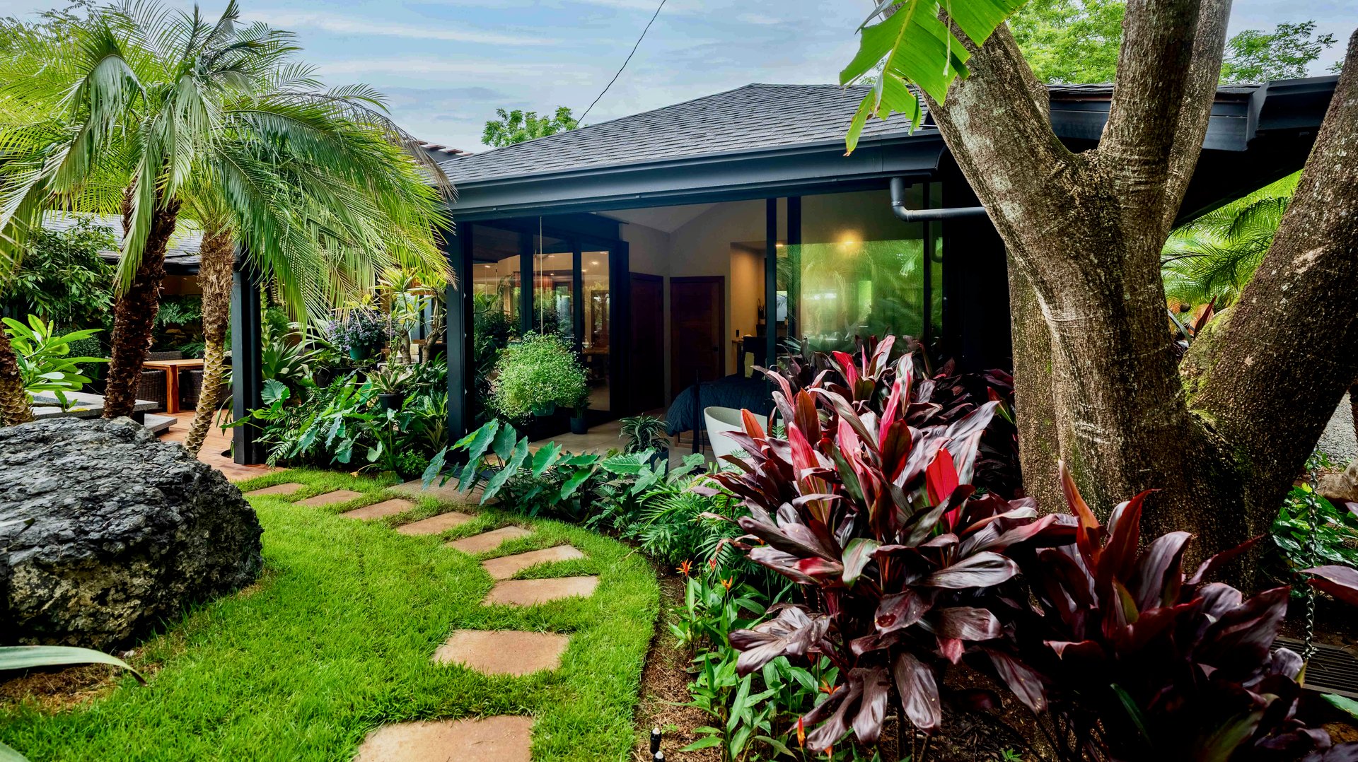 Casa Flor Del Mar | Bali-Inspired Luxury Villa Just Steps from Playa Avellanas.