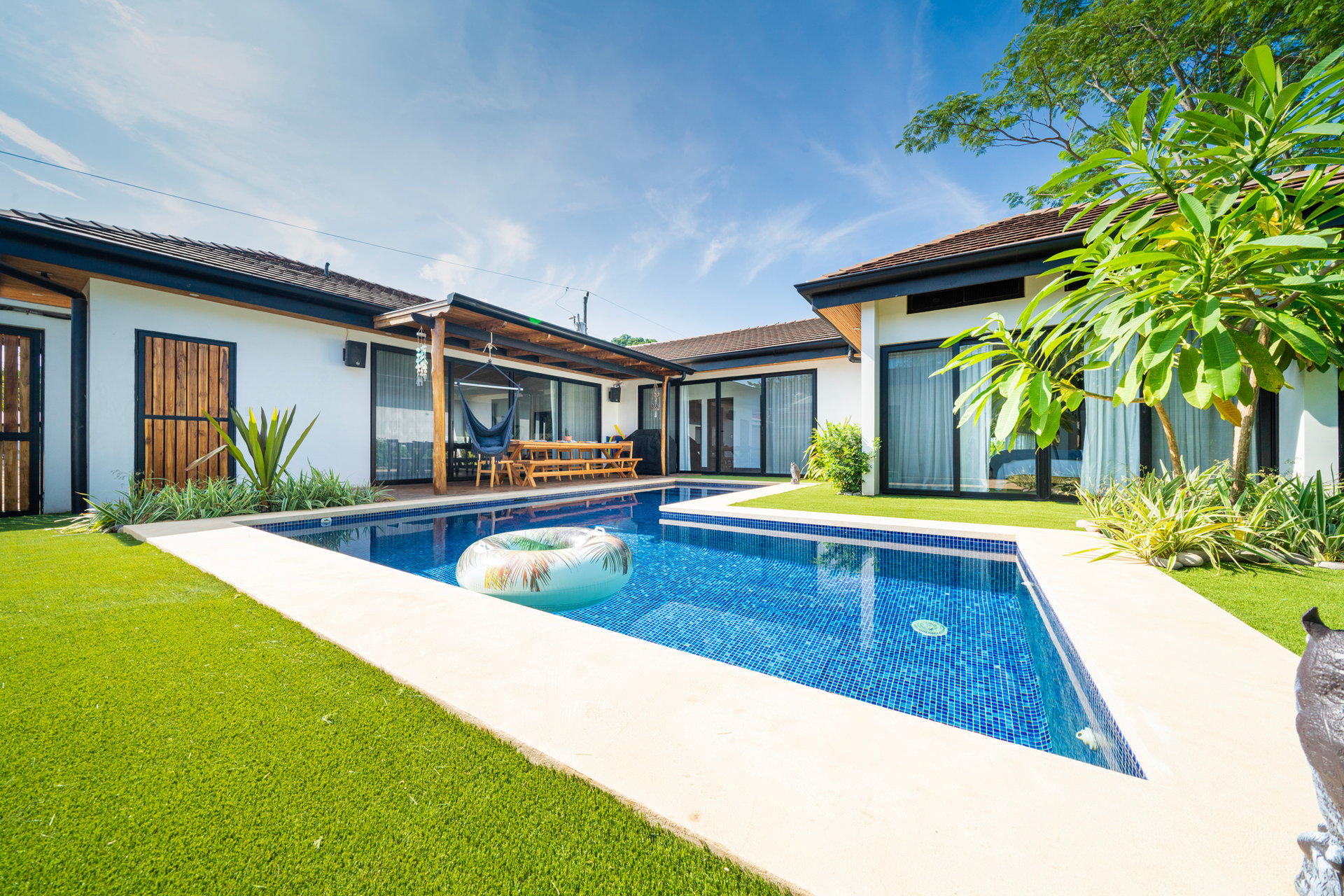 Calle Uno 3 | Modern Tropical Home with Private Pool and Guest Casita in Tamarindo