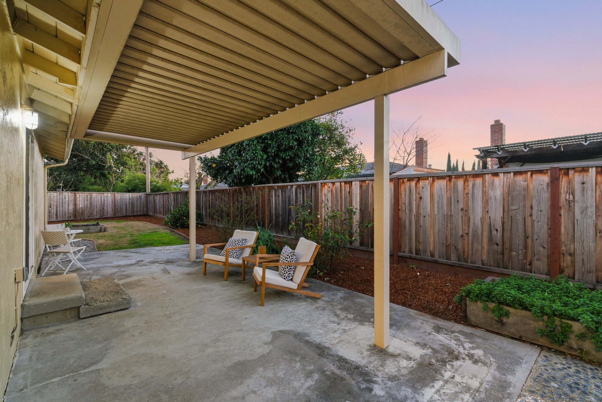 2560 Elliot Court
