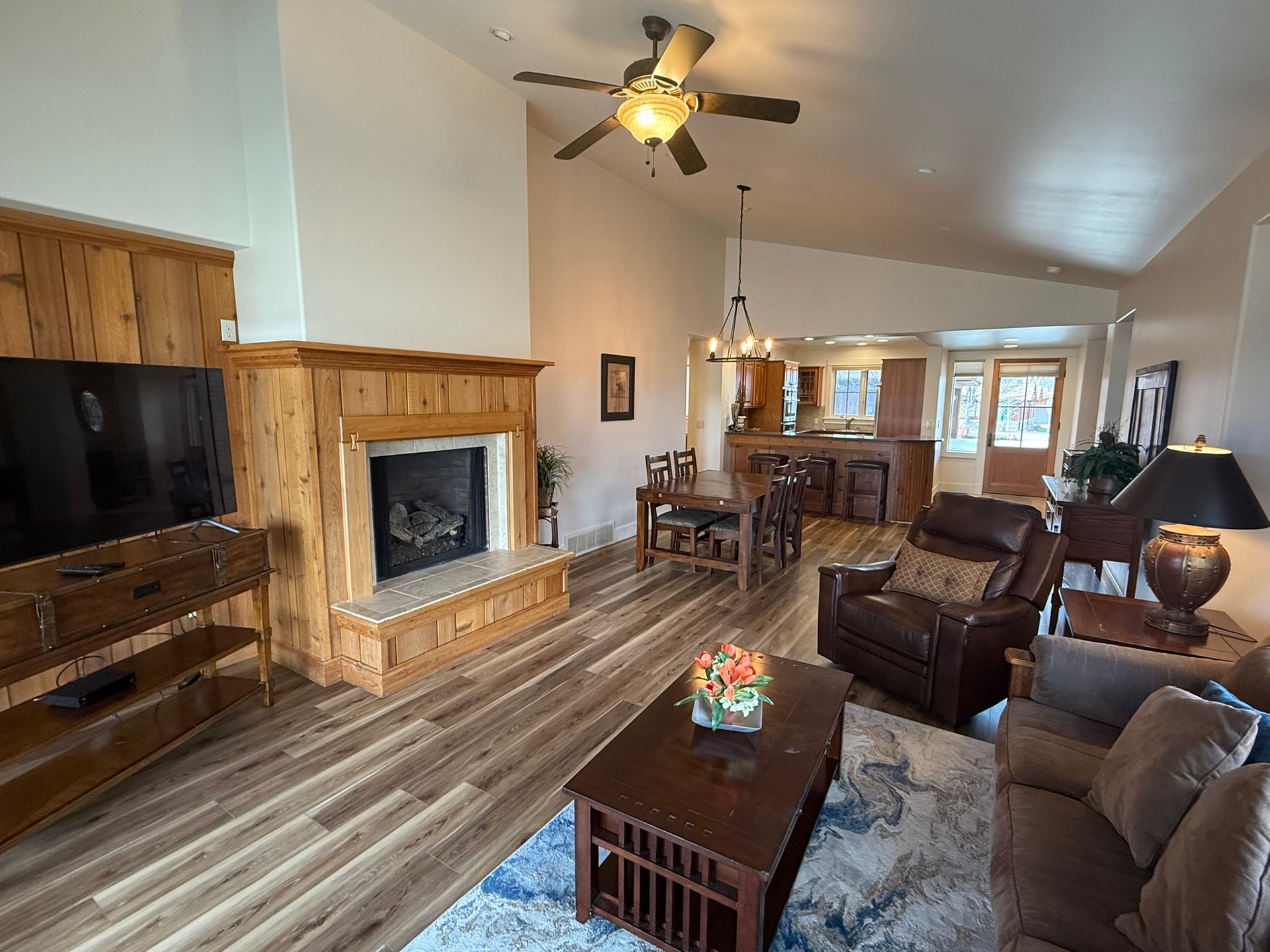 104 Cayuse Ct