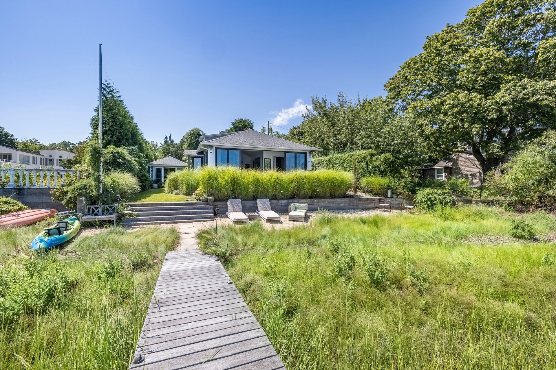 3 BayView Rd
