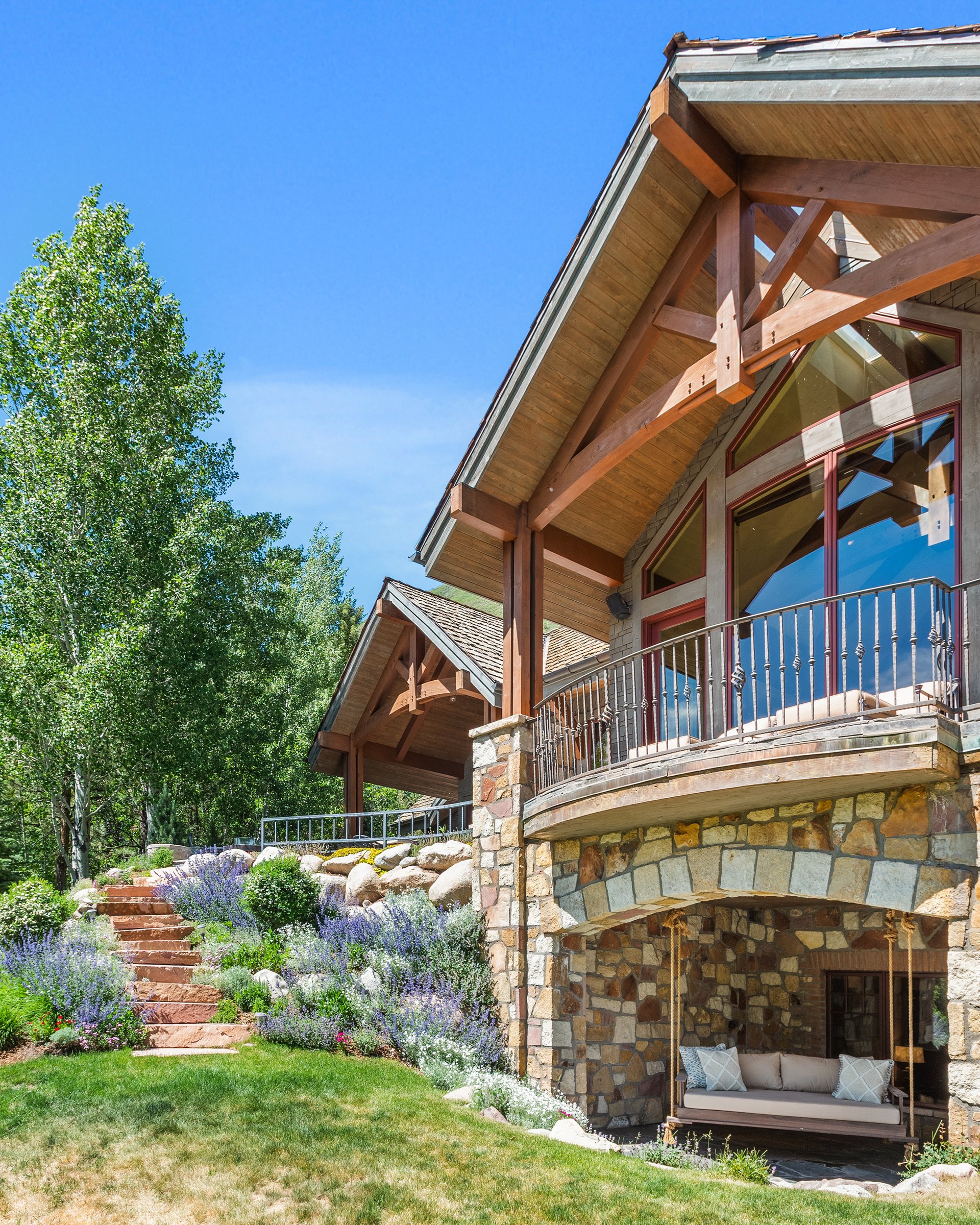 863 Hunter Creek