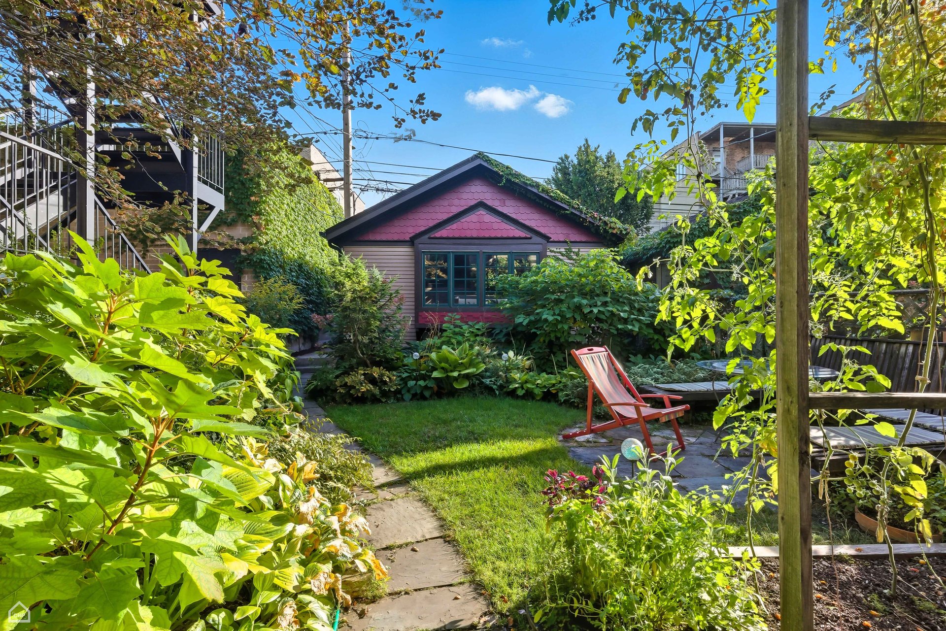 1427 W Huron Street