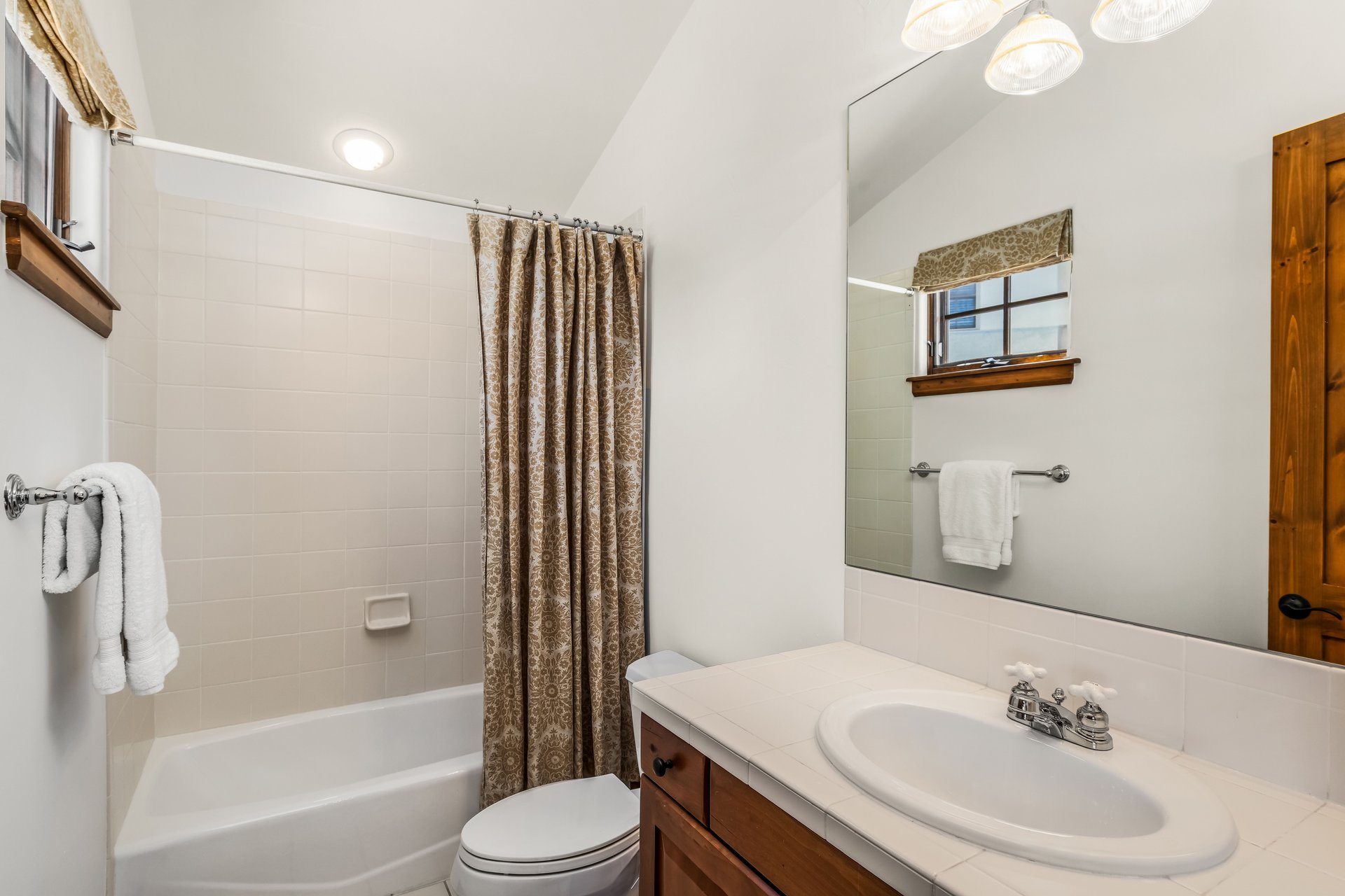 271 Eagles Glen Road