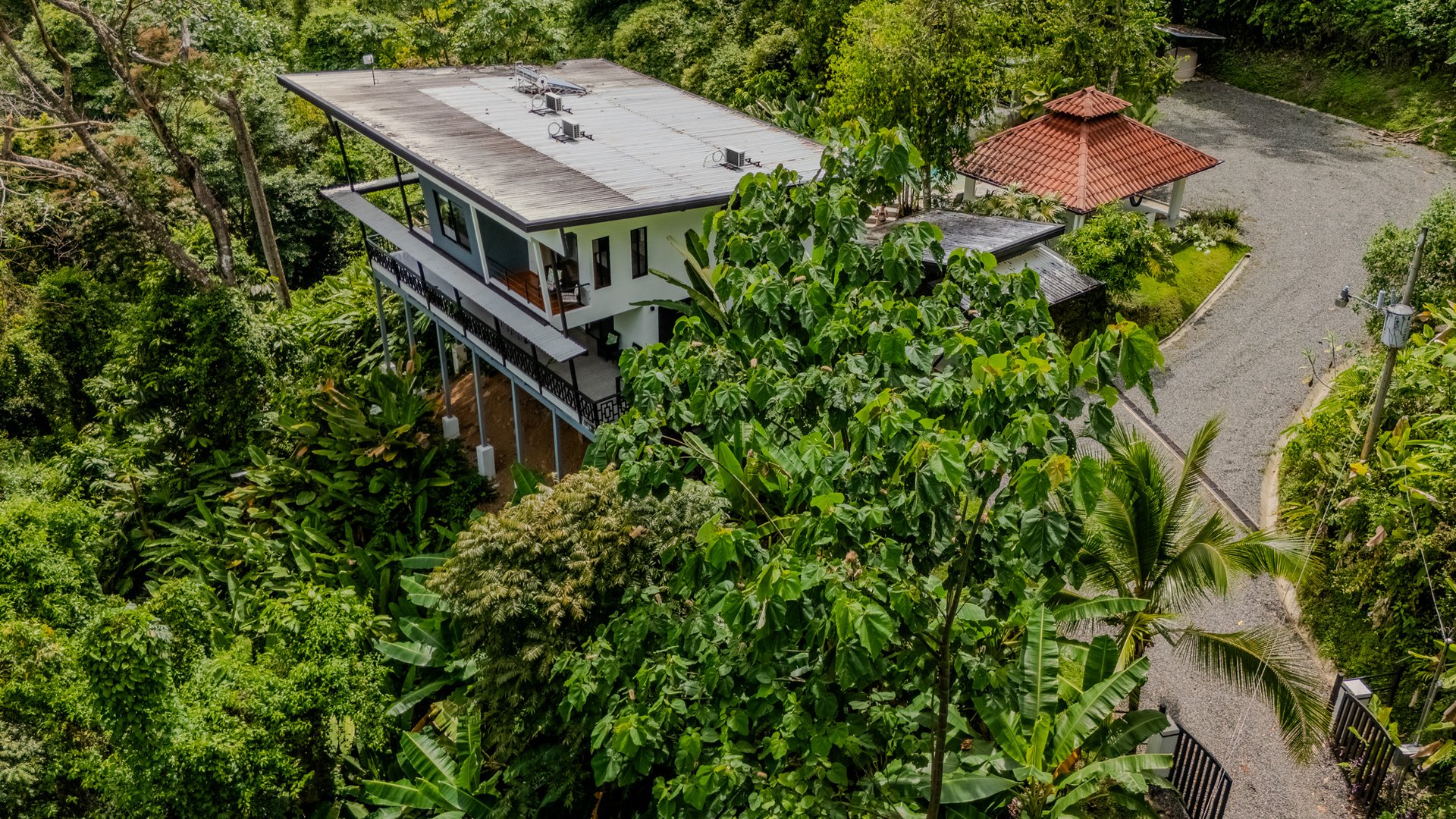 Casa La Roca, Whale's Tail 3 Bedroom Home In Uvita!