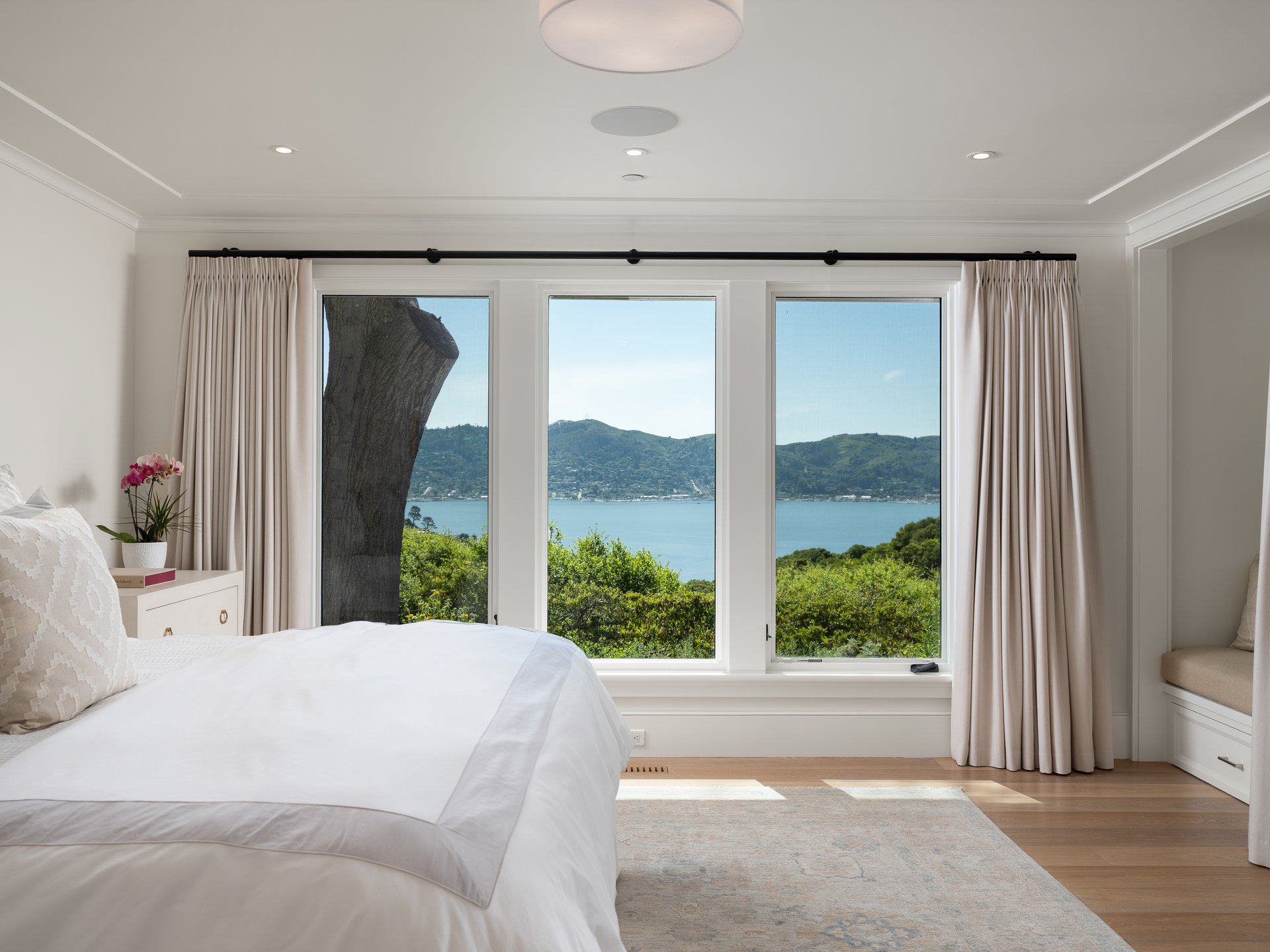 The Extraordinary Round Hill Estate