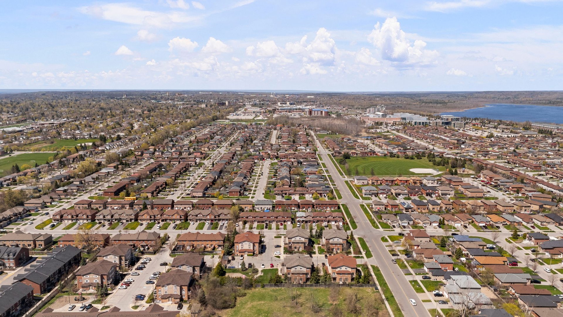 #1-15 Cheltenham Road, Barrie