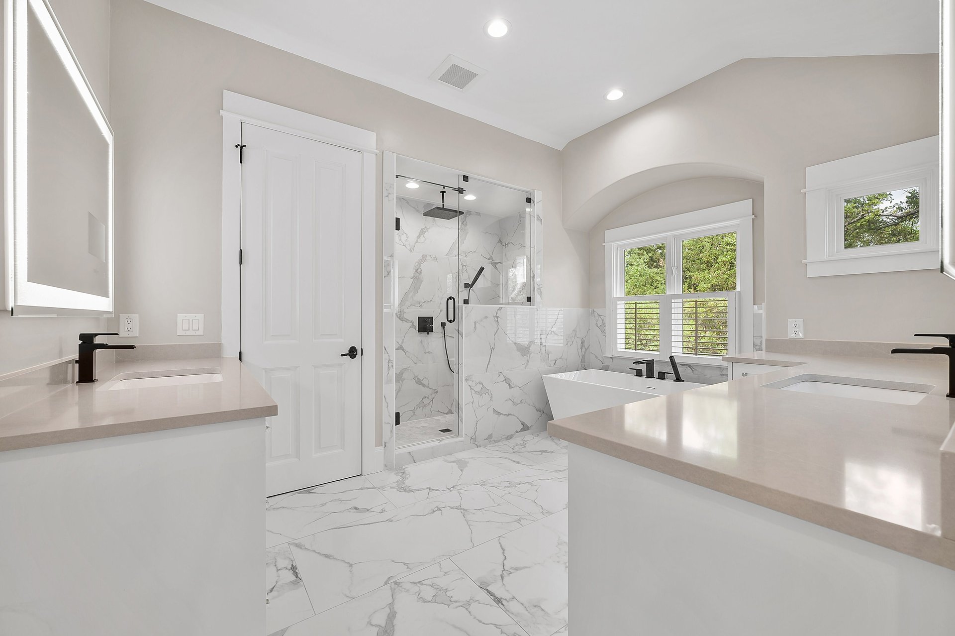 16009 Pontevedra Place