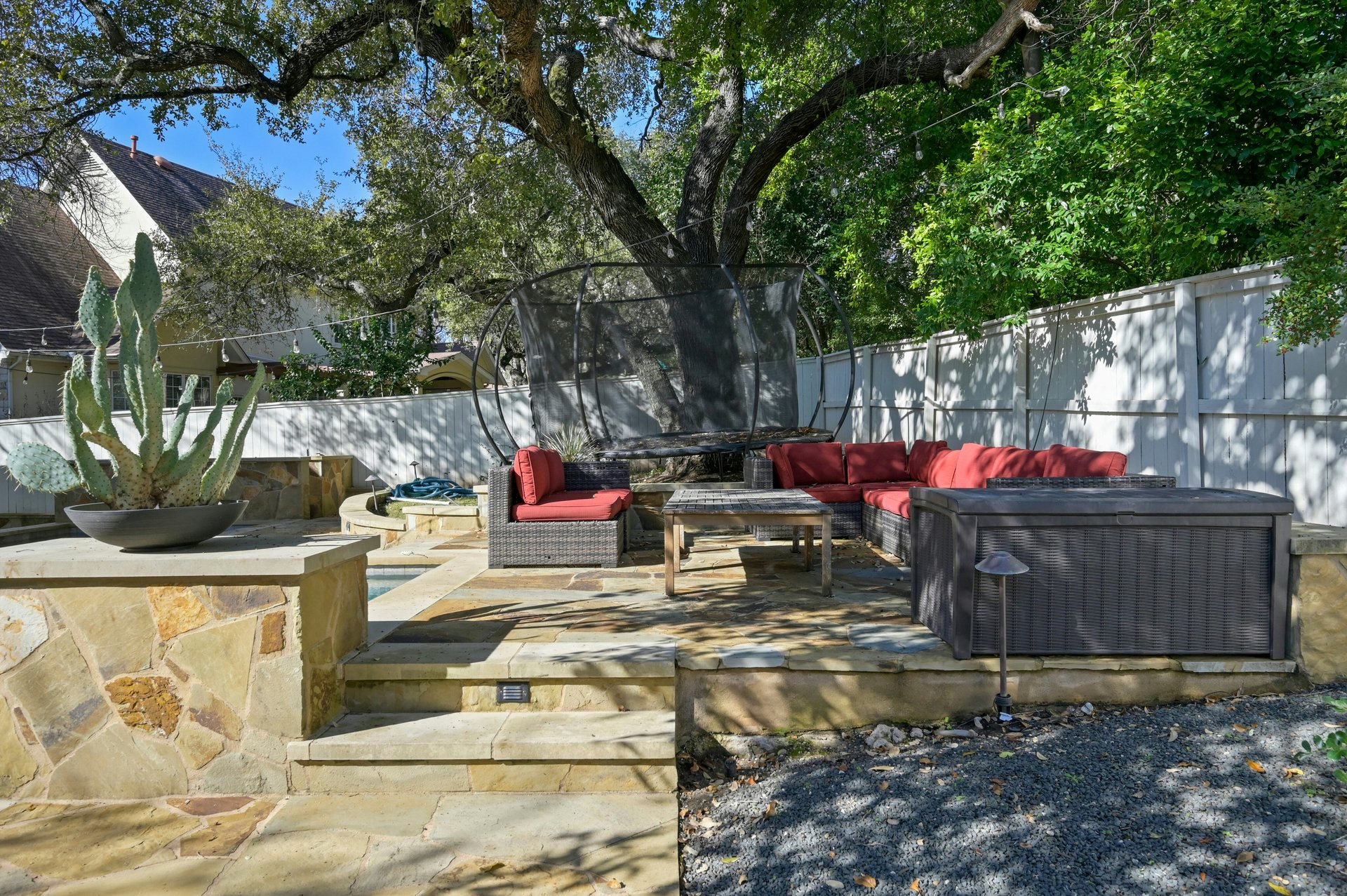 6615 Dogwood Creek 