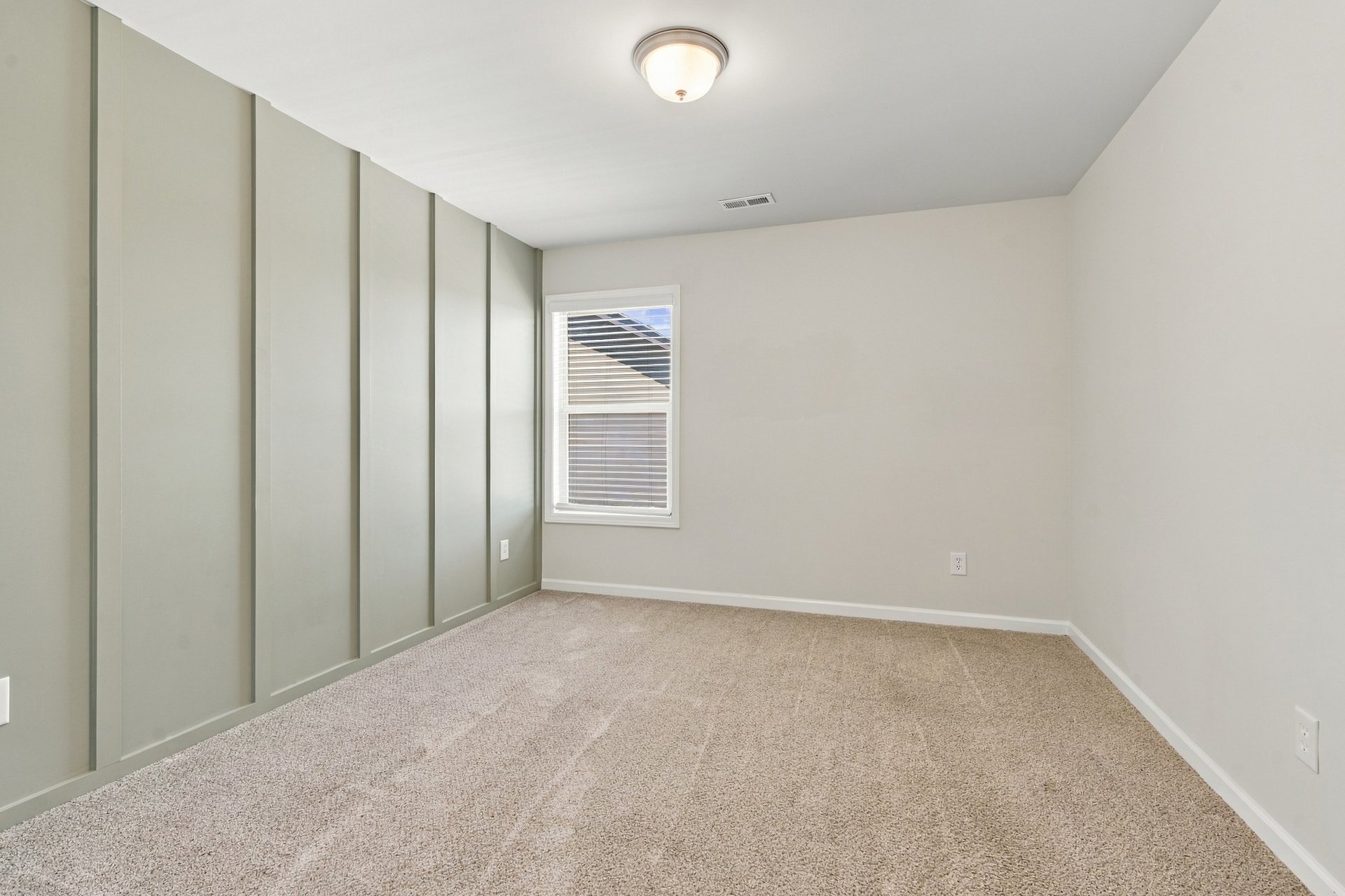Modern Luxury & Cul-de-Sac Comfort: Contemporary 4-Bed Gem Near Providence & Research Park!