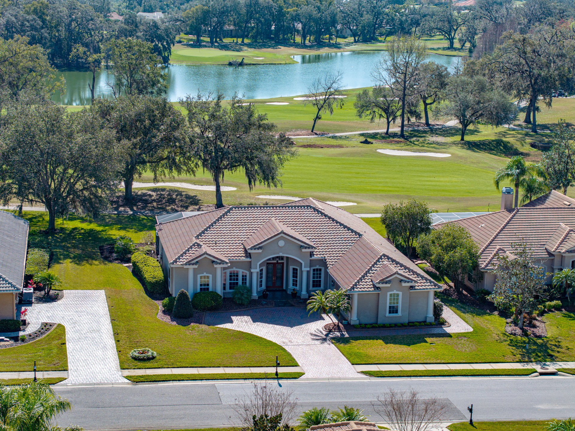 13854 THOROUGHBRED DR
