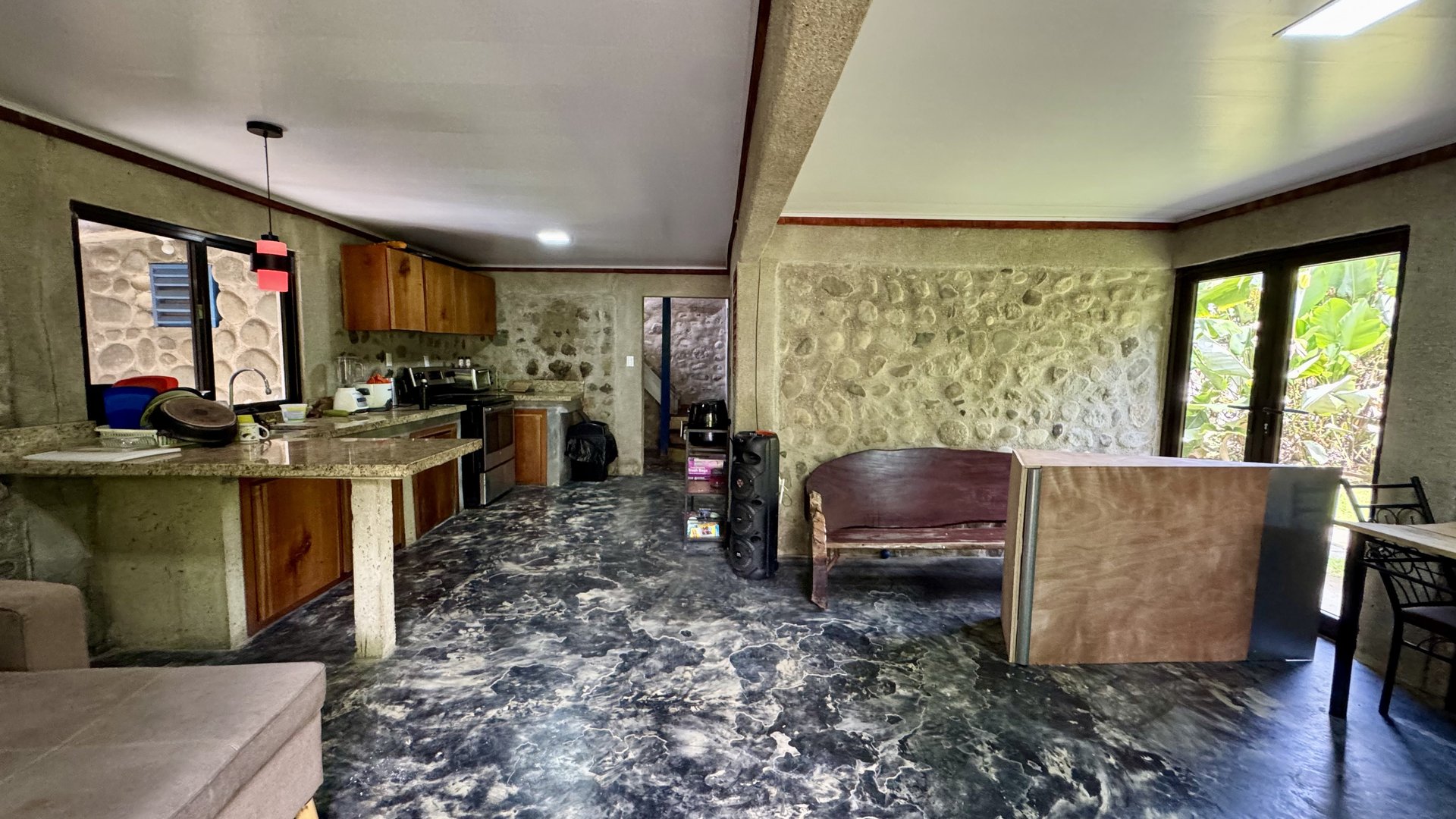 2 Commercial Property in the Heart of Uvita with an existing Home.  
