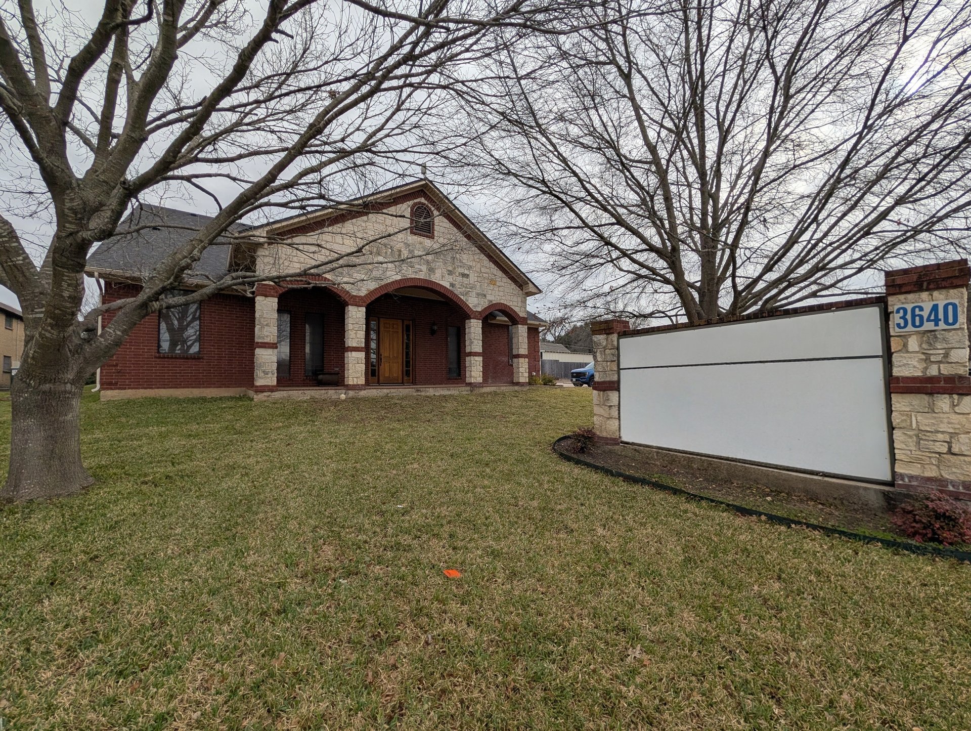 3640 W Waco Dr