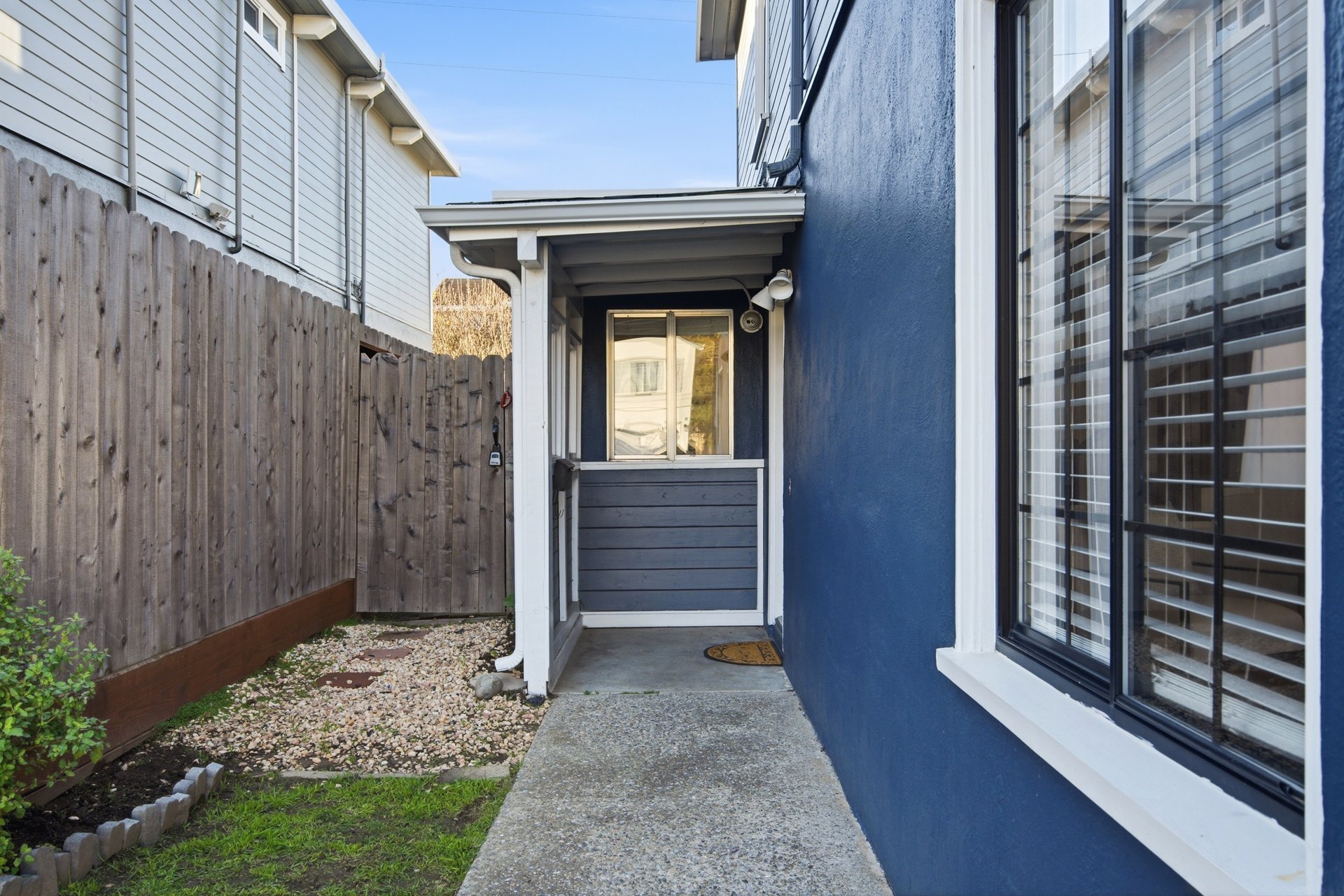 20 San Felipe Ave