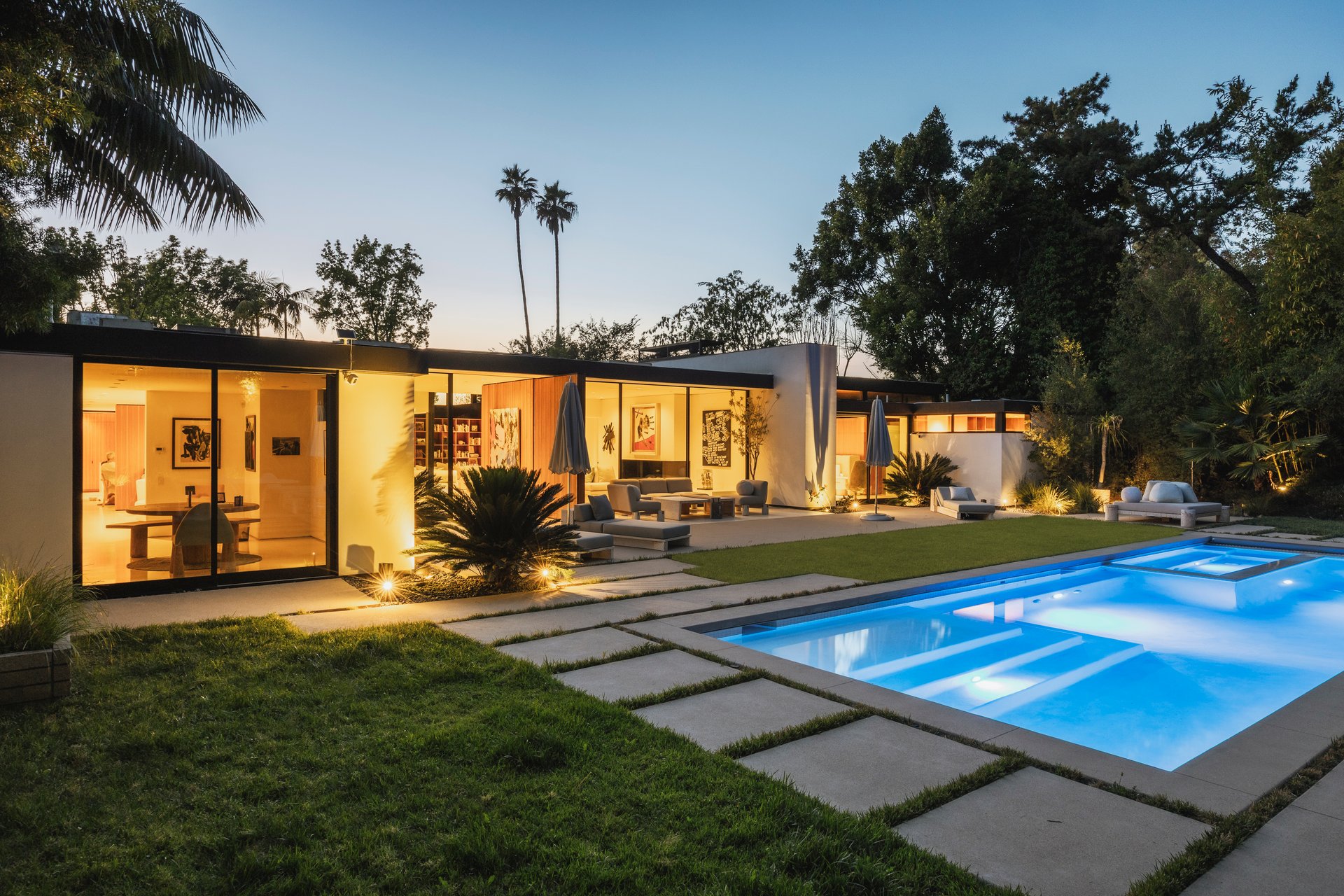 570 Evelyn Pl, Beverly Hills