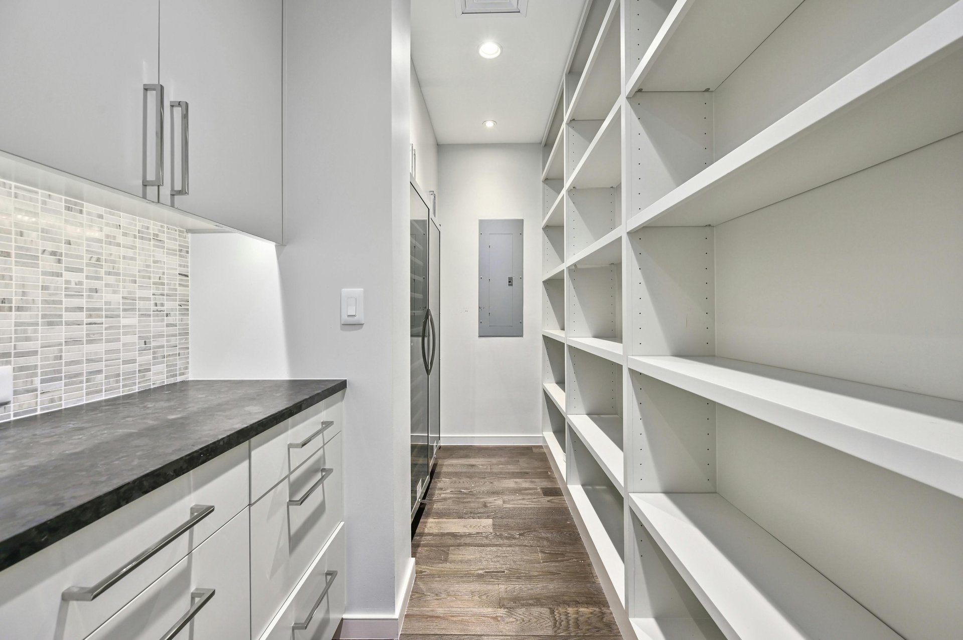 200 Congress Ave #35AC