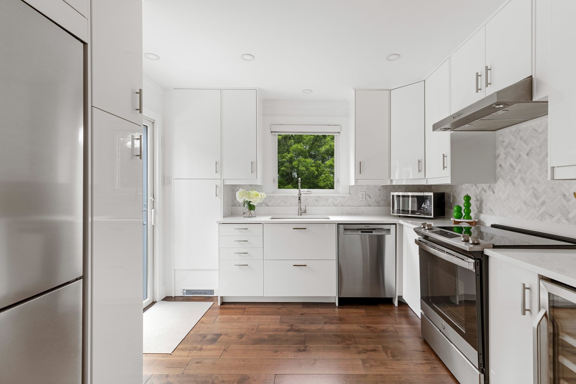 Stylish, Move-In Ready Living in Brookhaven