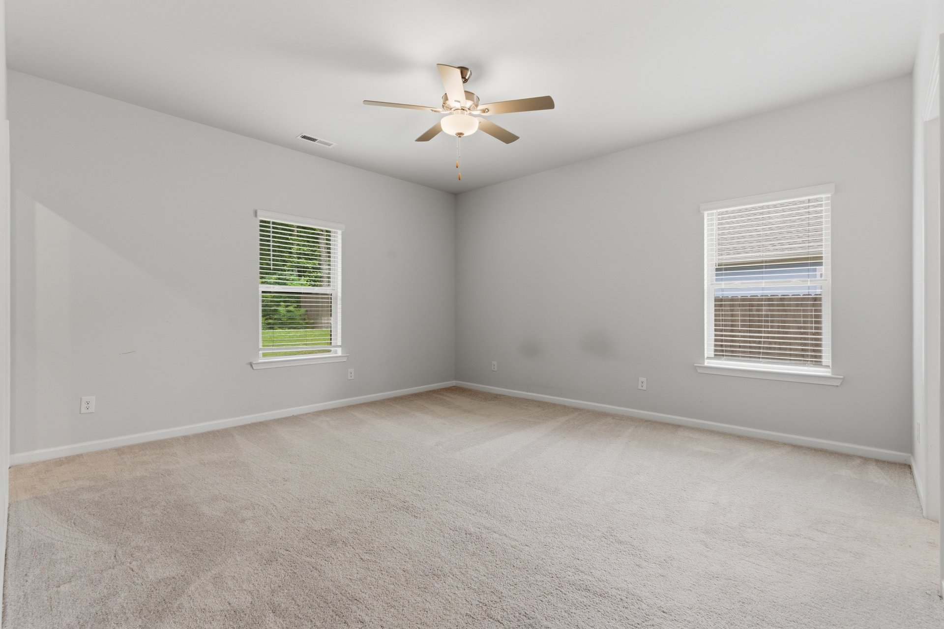 Stylish 4BR Home Near Athens & Madison