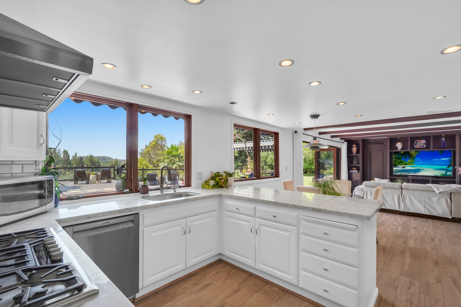 6312 Tahoe Drive