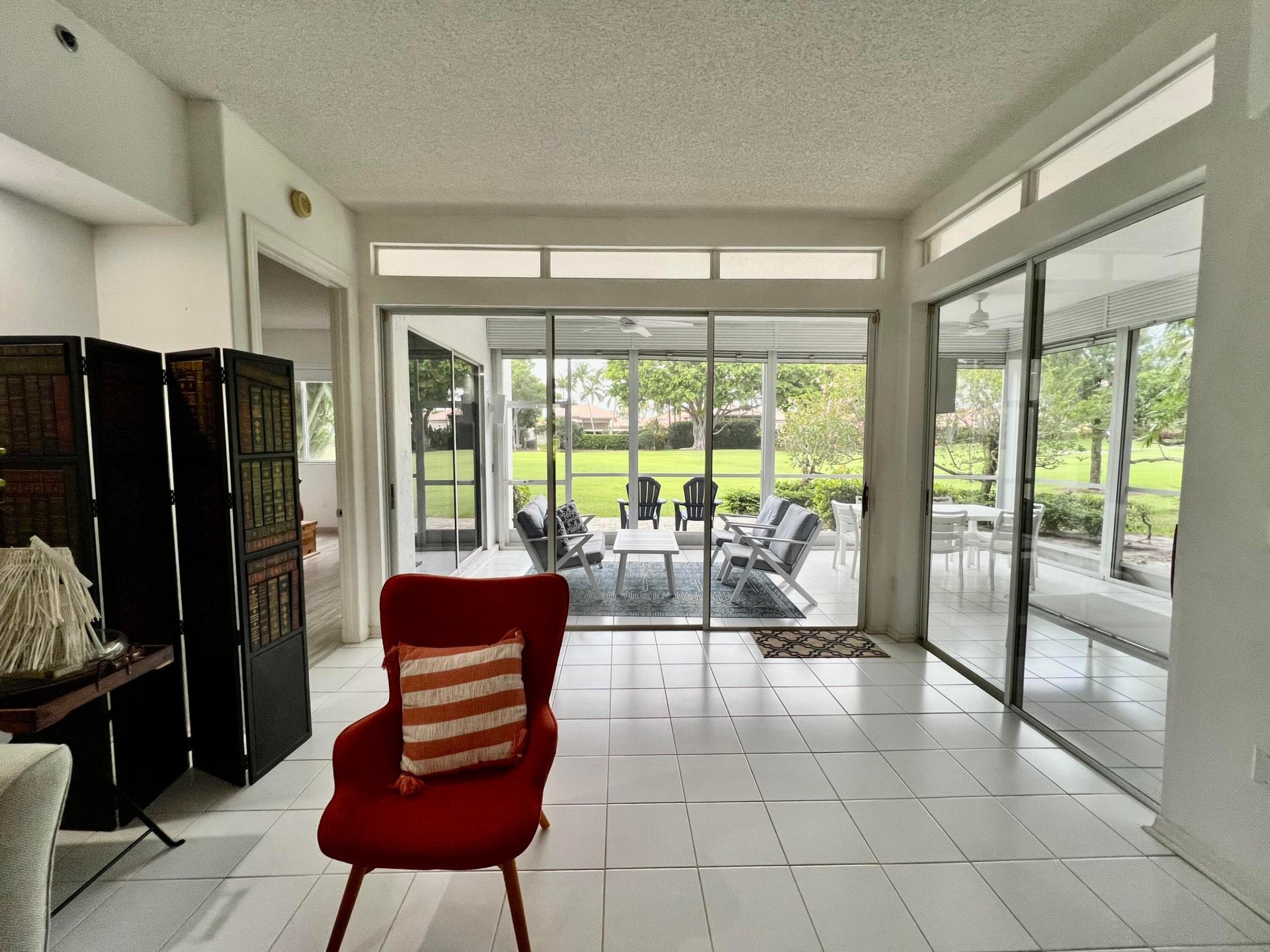 2431 NW 59th St 404