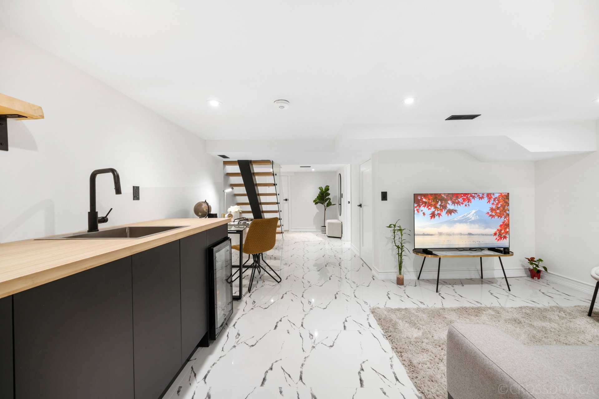 SOLD: Discover Refined Luxury Living