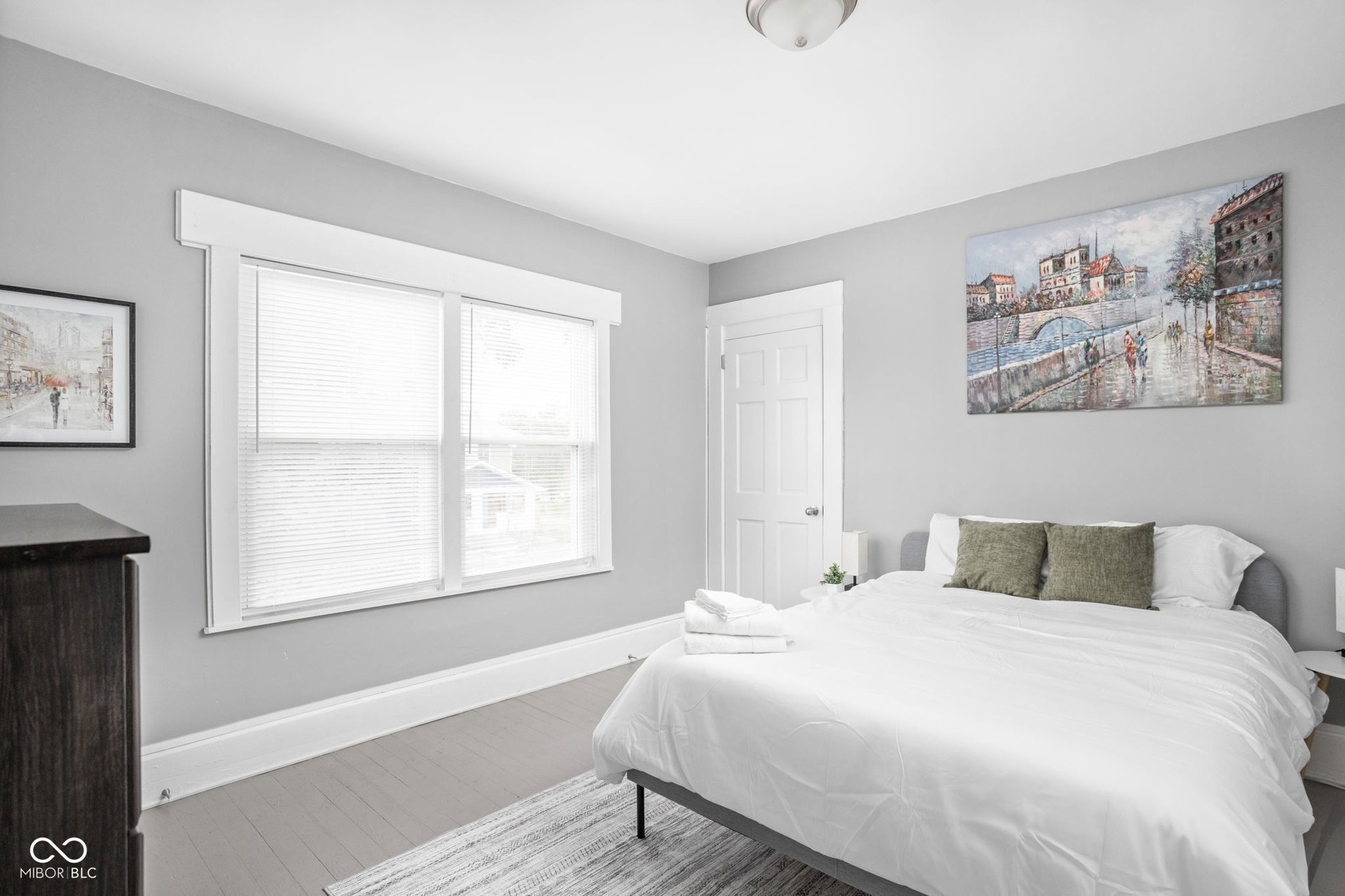 Inviting 1-bedroom in Indianapolis near-east side duplex at 2626 E Michigan St &ndash; cozy, peaceful retreat perfect for owner-occupied living near Fountain Square