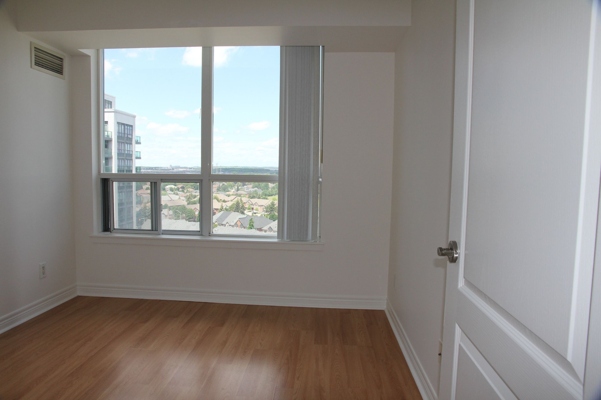  Exceptional Corner Suite 