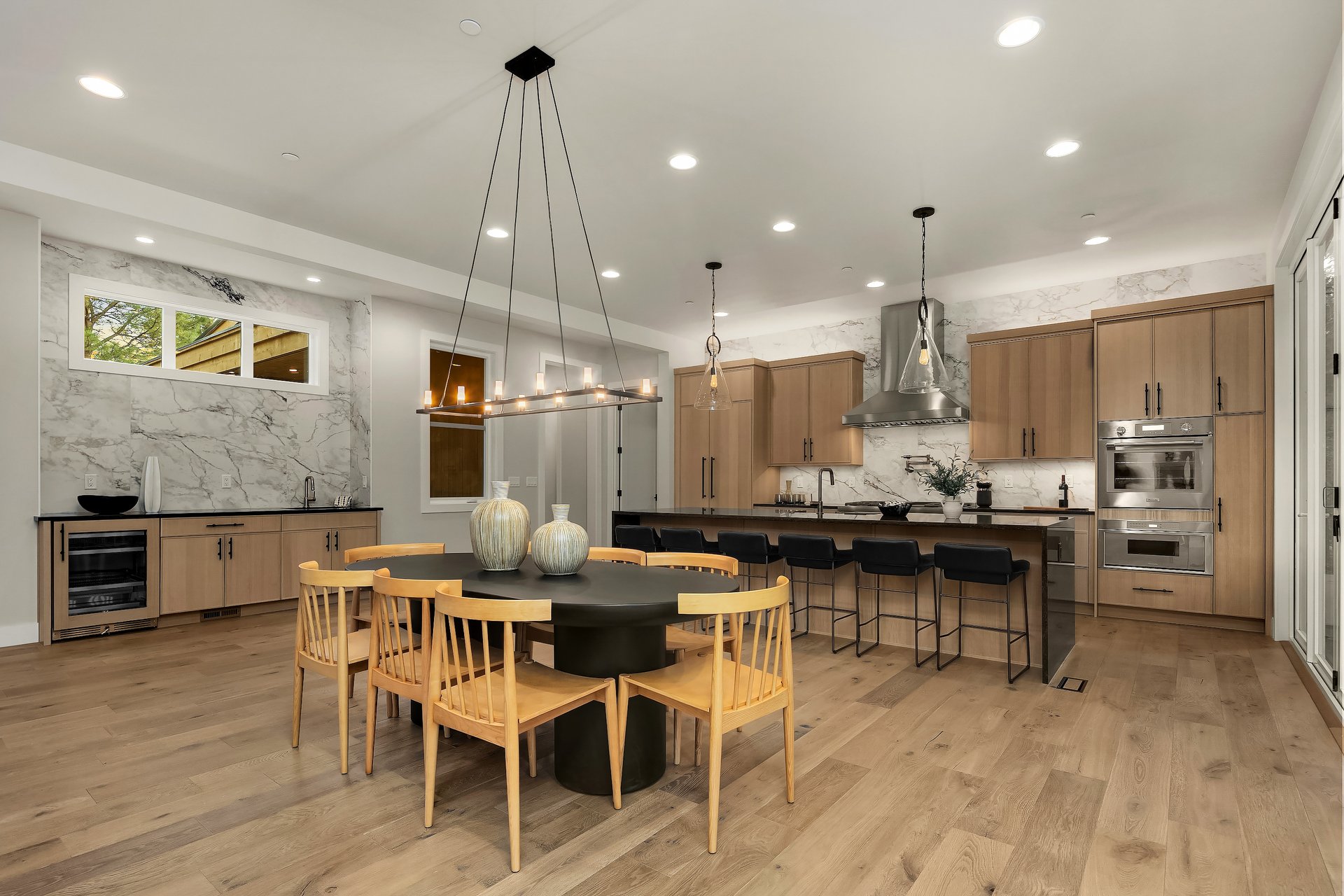 1130 Ruby King Loop
