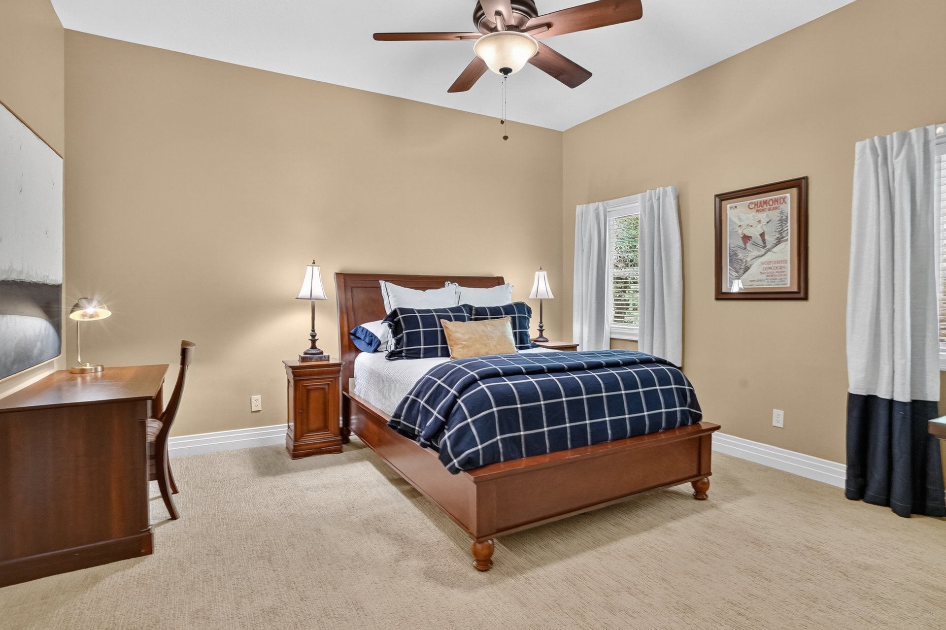 12172 Woodline