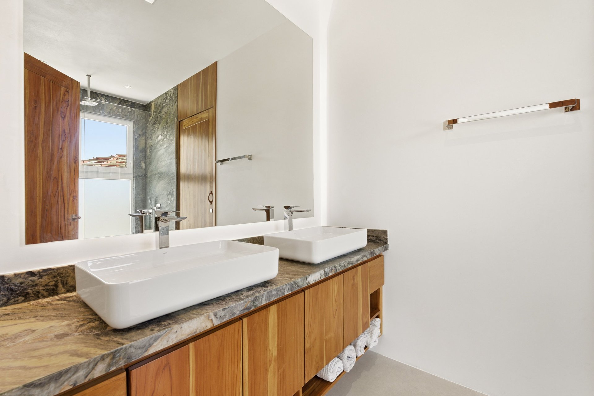 Casa Estrella de Mar | Luxury 5-Bedroom Beachside Home for Sale in Las Golondrinas, Hacienda Pinilla