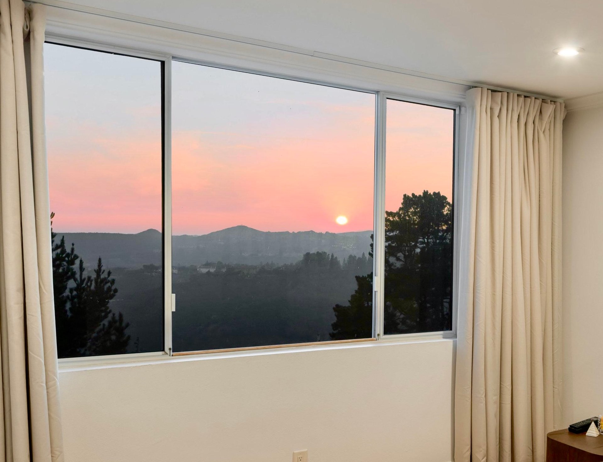 2385 Roscomare Rd Unit: D3, Bel Air 