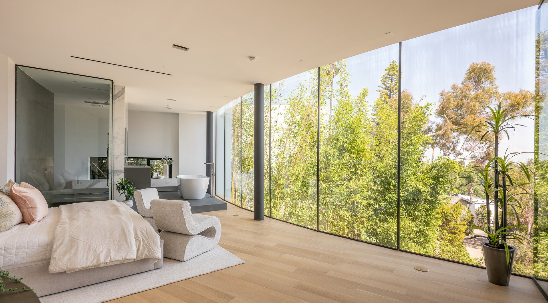 9277 Thrush Way, Sunset Strip