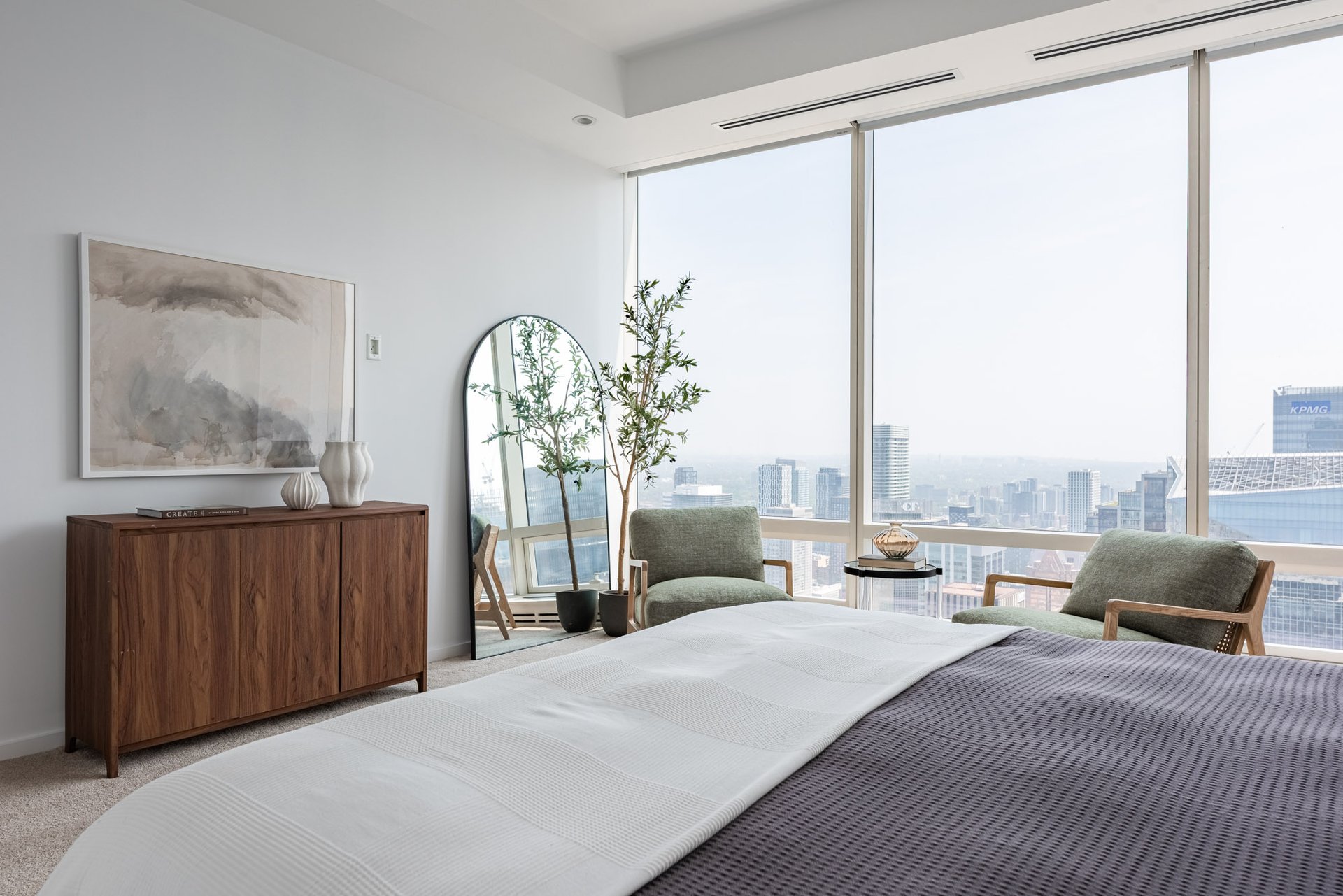 Suite 6104- 180 University Avenue