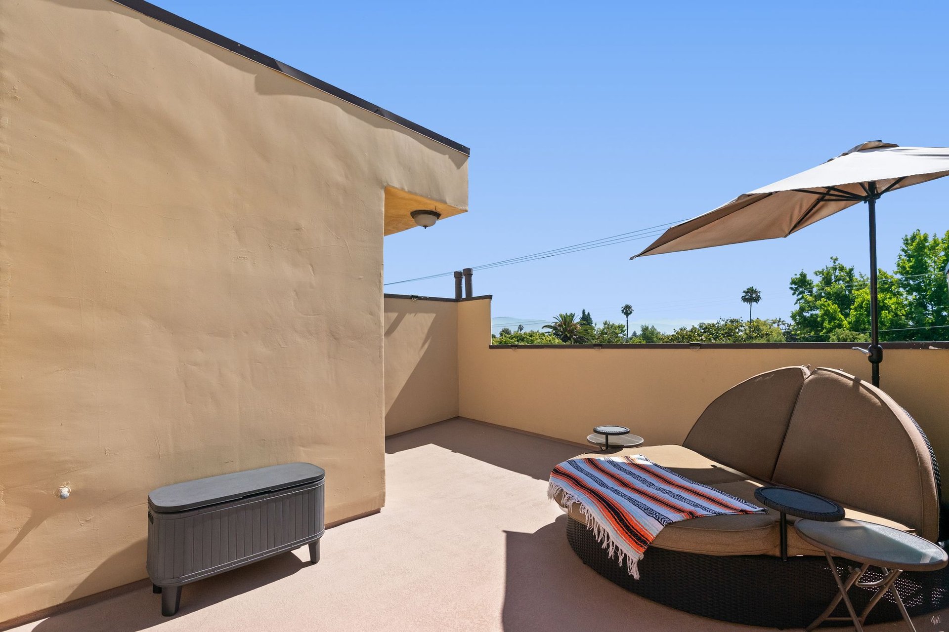 4128 Whitsett Ave Unit 108
