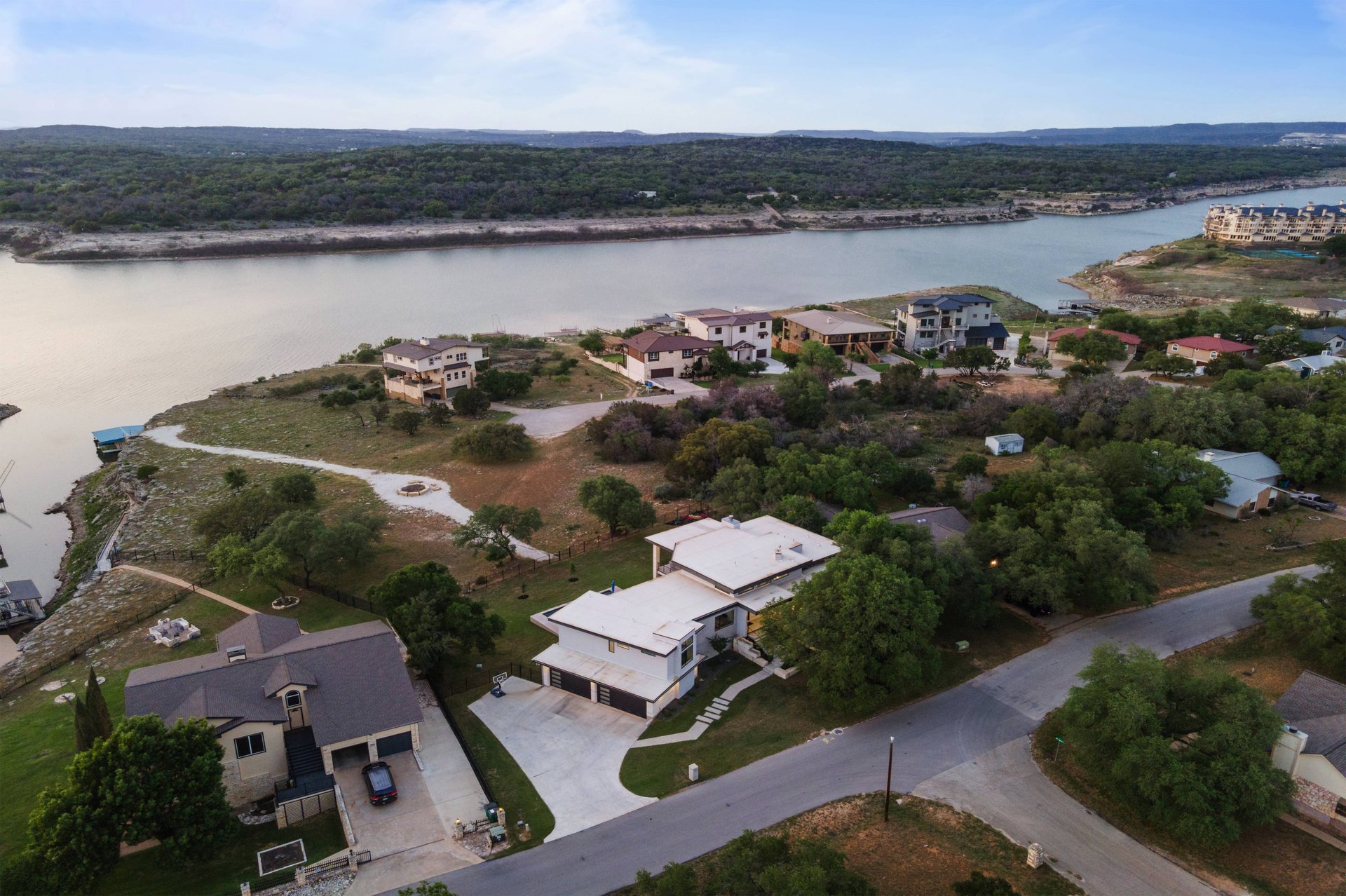 2912 Patriot Drive & 3002 Point Cove