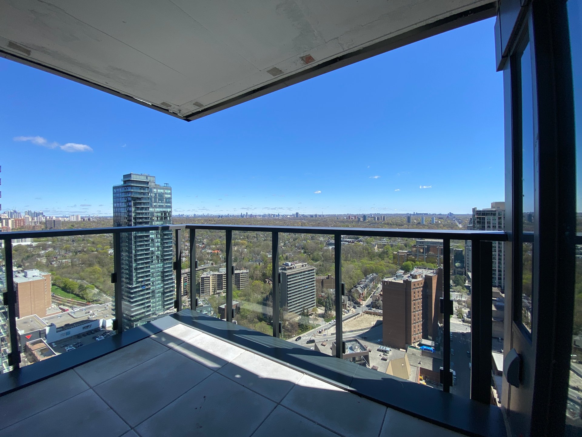 8 Cumberland Street Unit: 3007