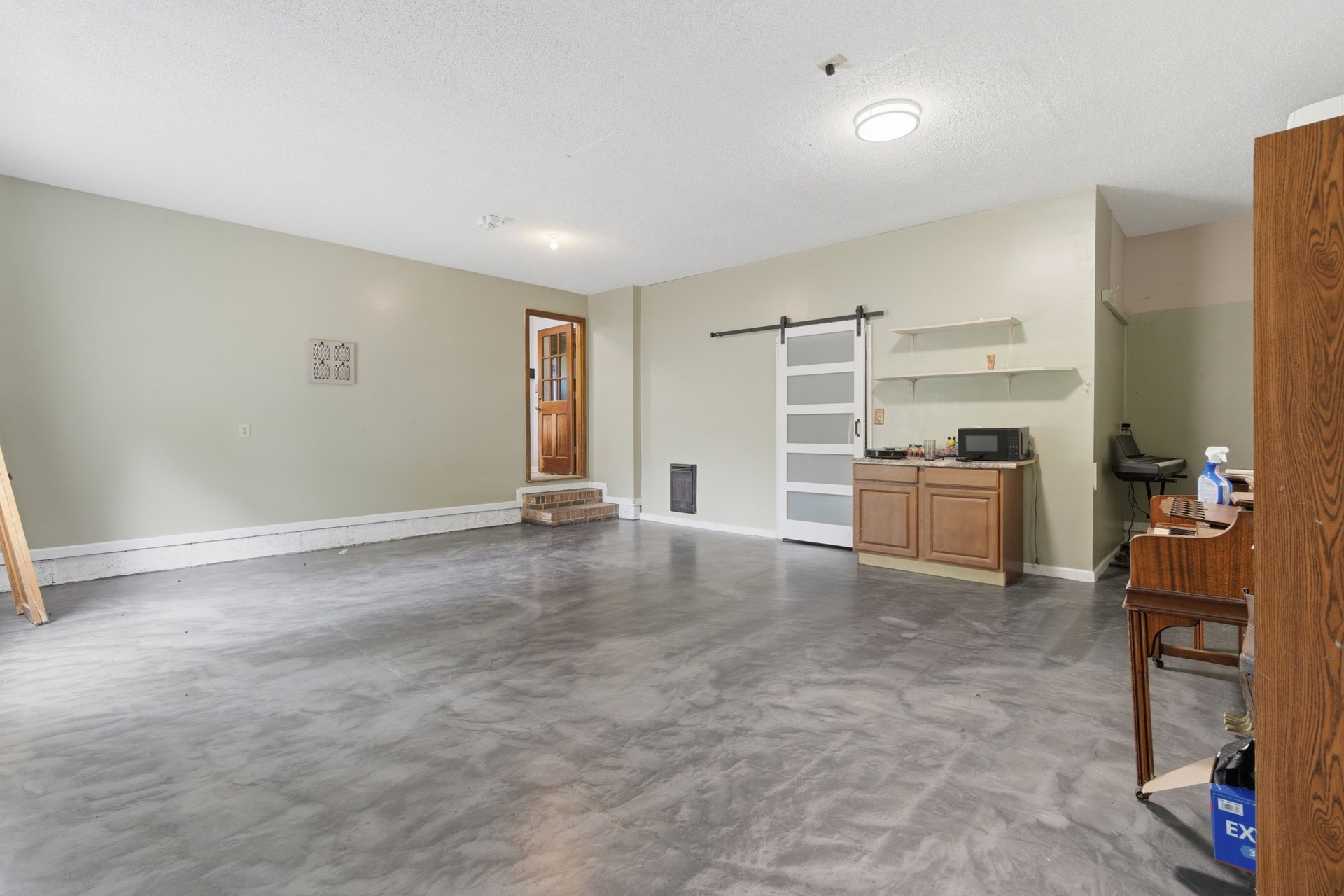 Peaceful 2-Acre Property with Detached Garage