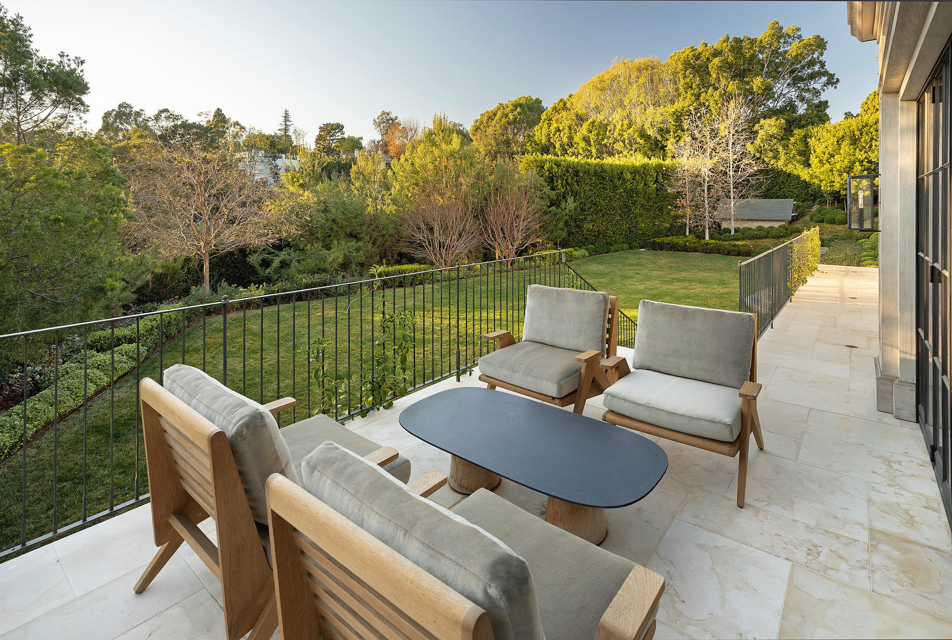 141 N Bentley Ave