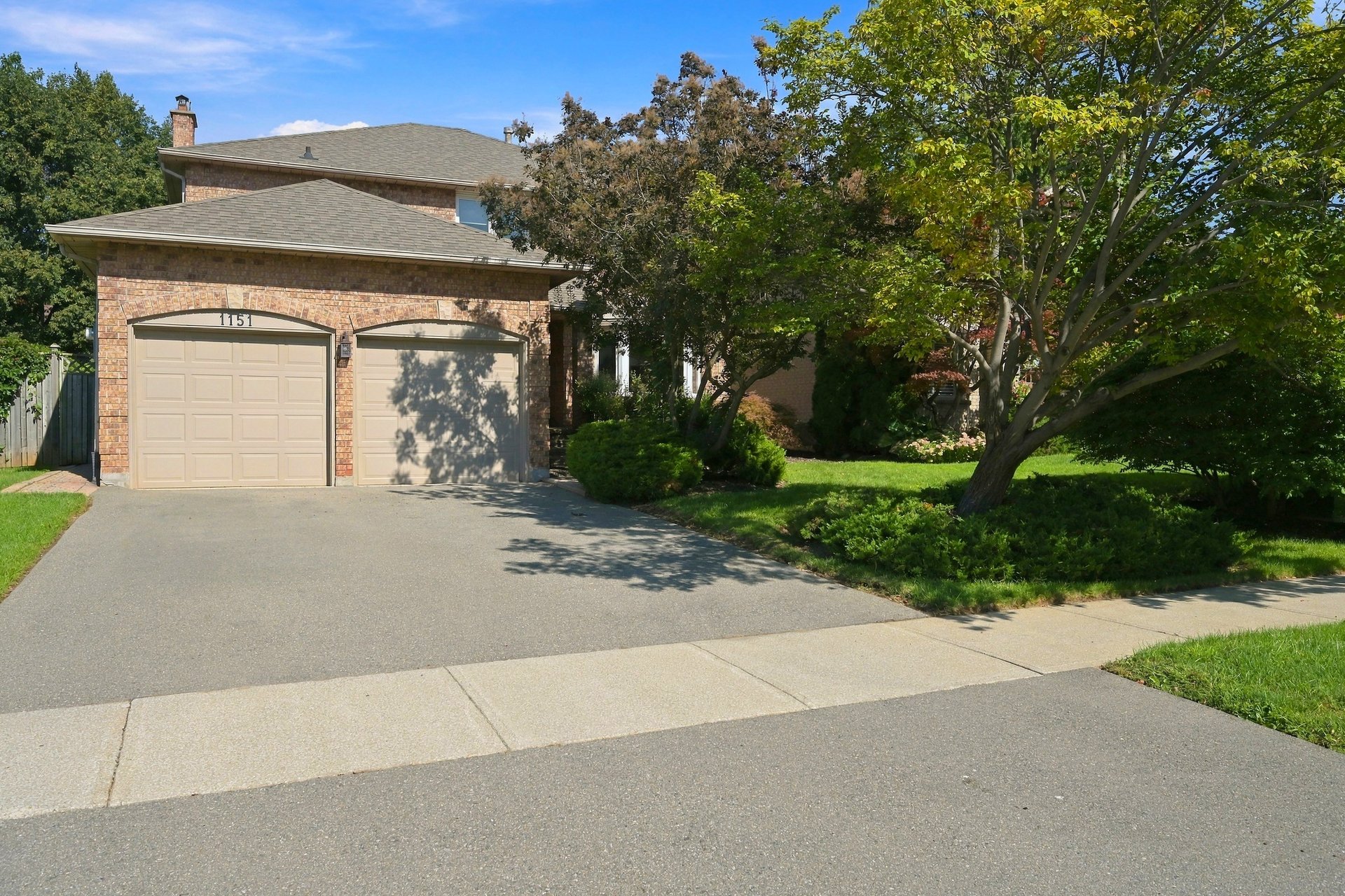 Executive home in Oakville's prestigious Glen Abbey community