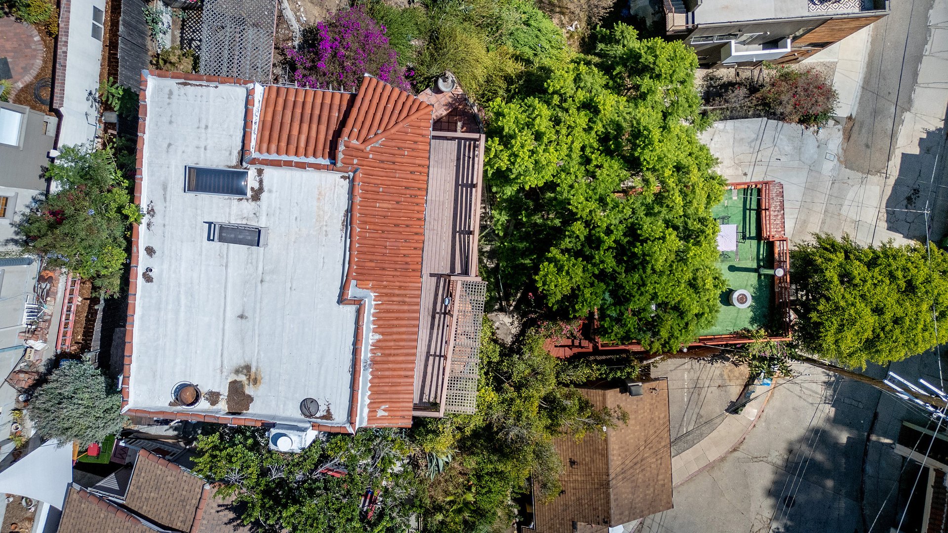 6131 Glen Tower St.