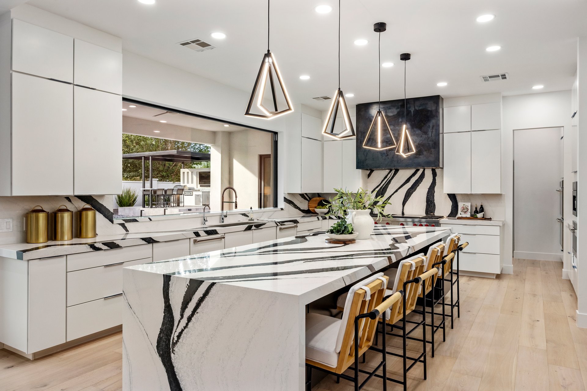 ArcadiaAtCamelback.com